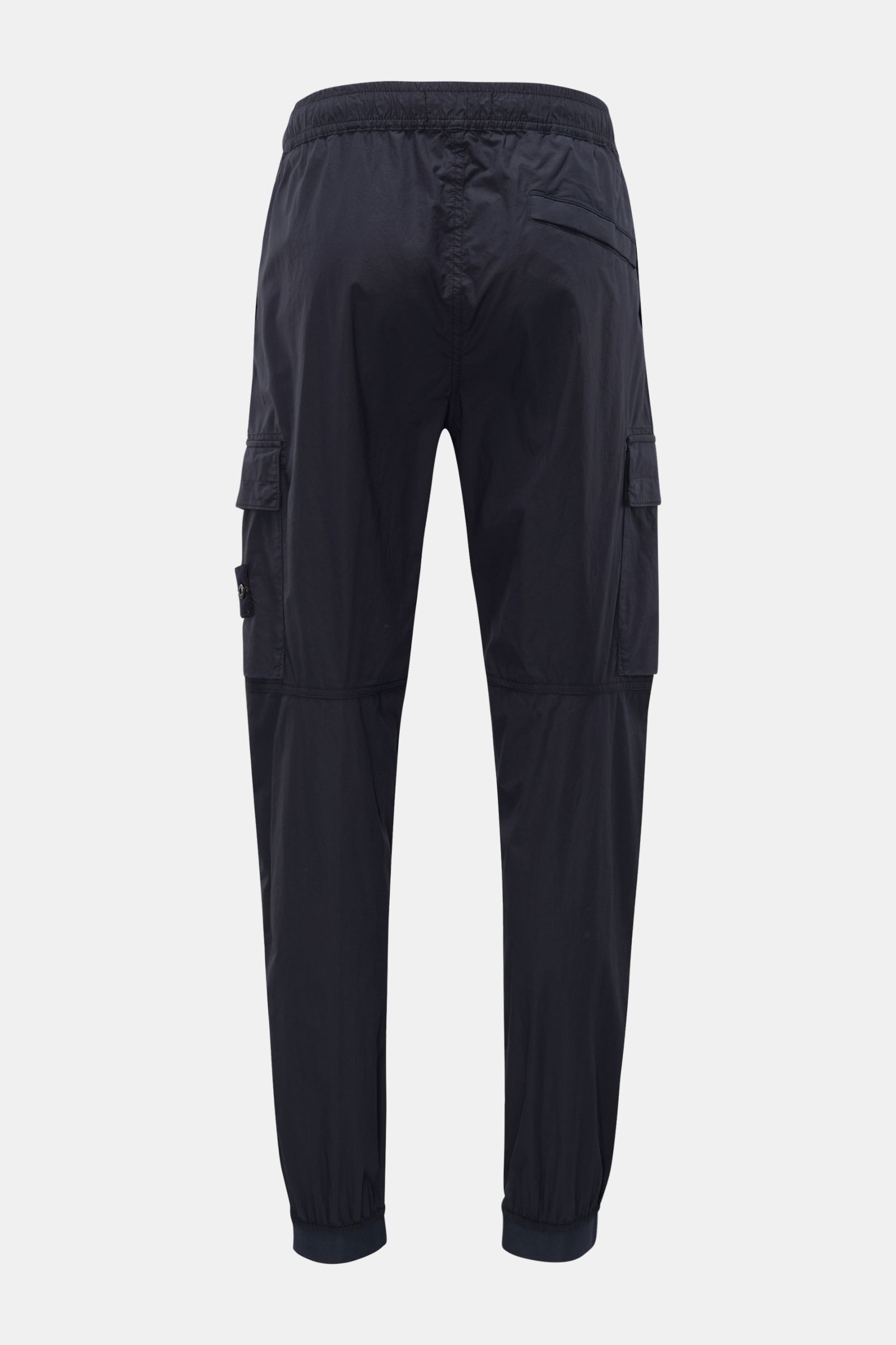 Stone Island Cargo-Jogpants 'Regular Tapered' navy, Rückansicht, Baumwolle mit Stretch, elastischer Bund, Cargo- und Gesäßtaschen, Knie-Abnäher, elastische Beinabschlüsse.