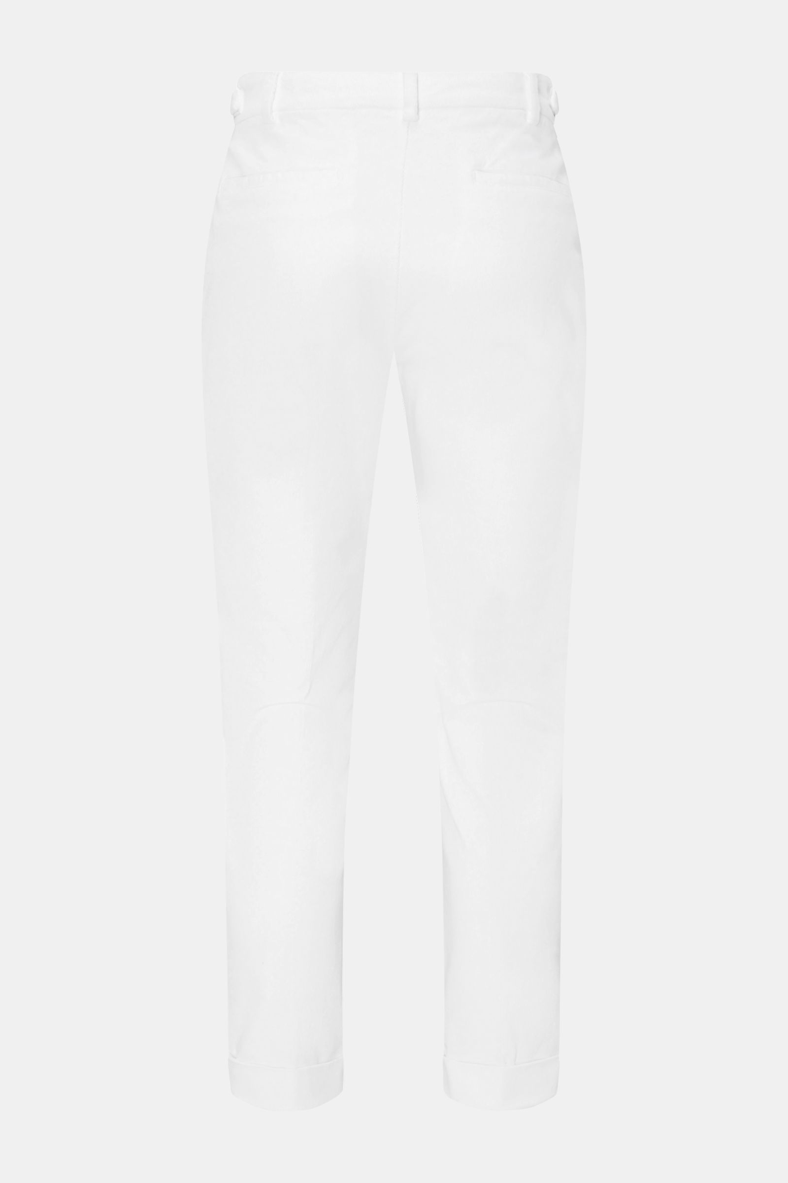 Rear view of 04651/ A trip in a bag Corduroy trousers off-white in slightly stretchy cotton with double pleat, side adjusters, French and hip pockets, tapered fit, ankle length, fixed hem turn-up, and zip and hook fastener, showcasing a soft feel and regu