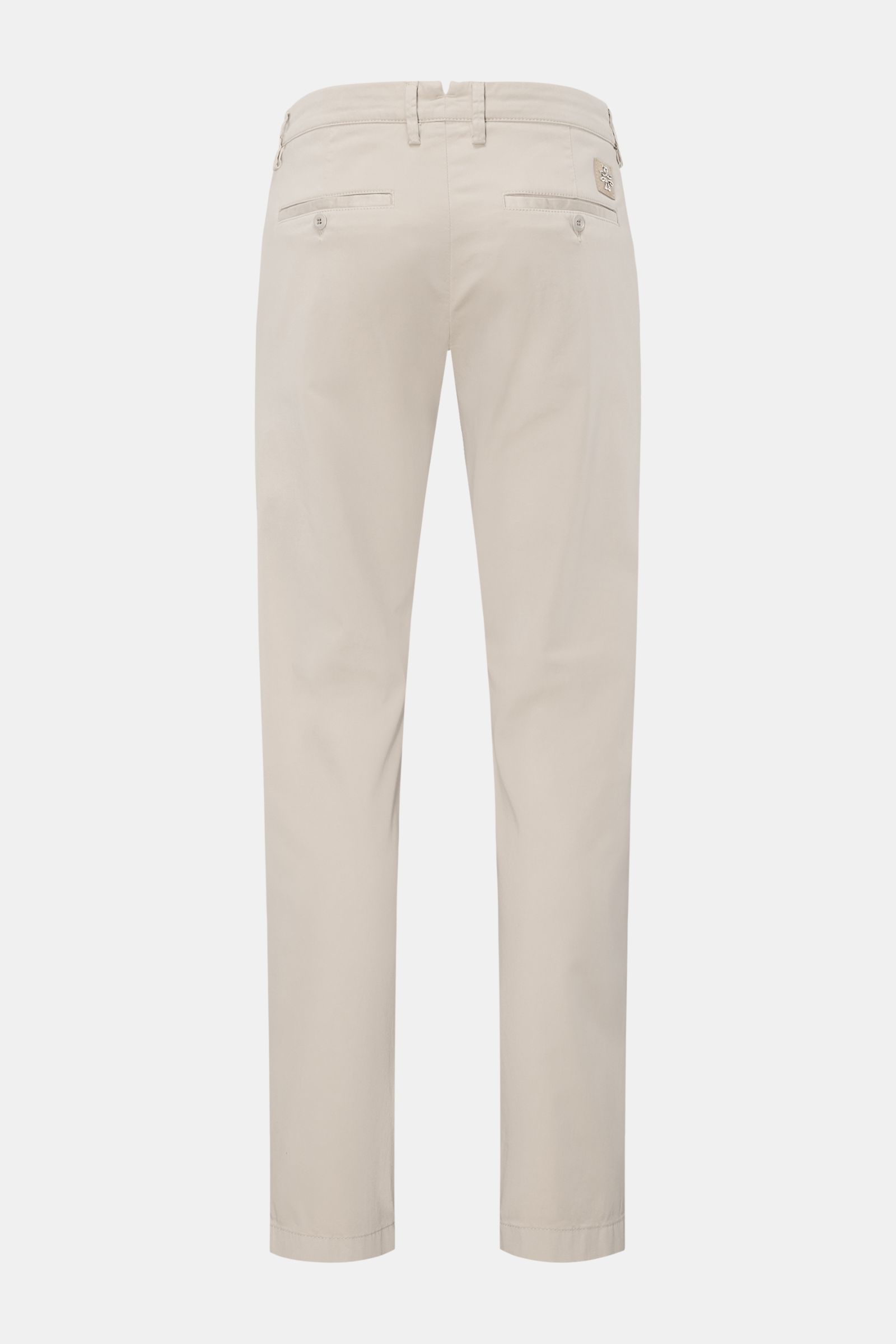Jacob Cohen Chino 'Bobby' beige von hinten, slim Fit, feiner Baumwoll-Twill, elastisch, weicher Griff, französische Taschen, Knopfdetails, Verloursleder-Patch.