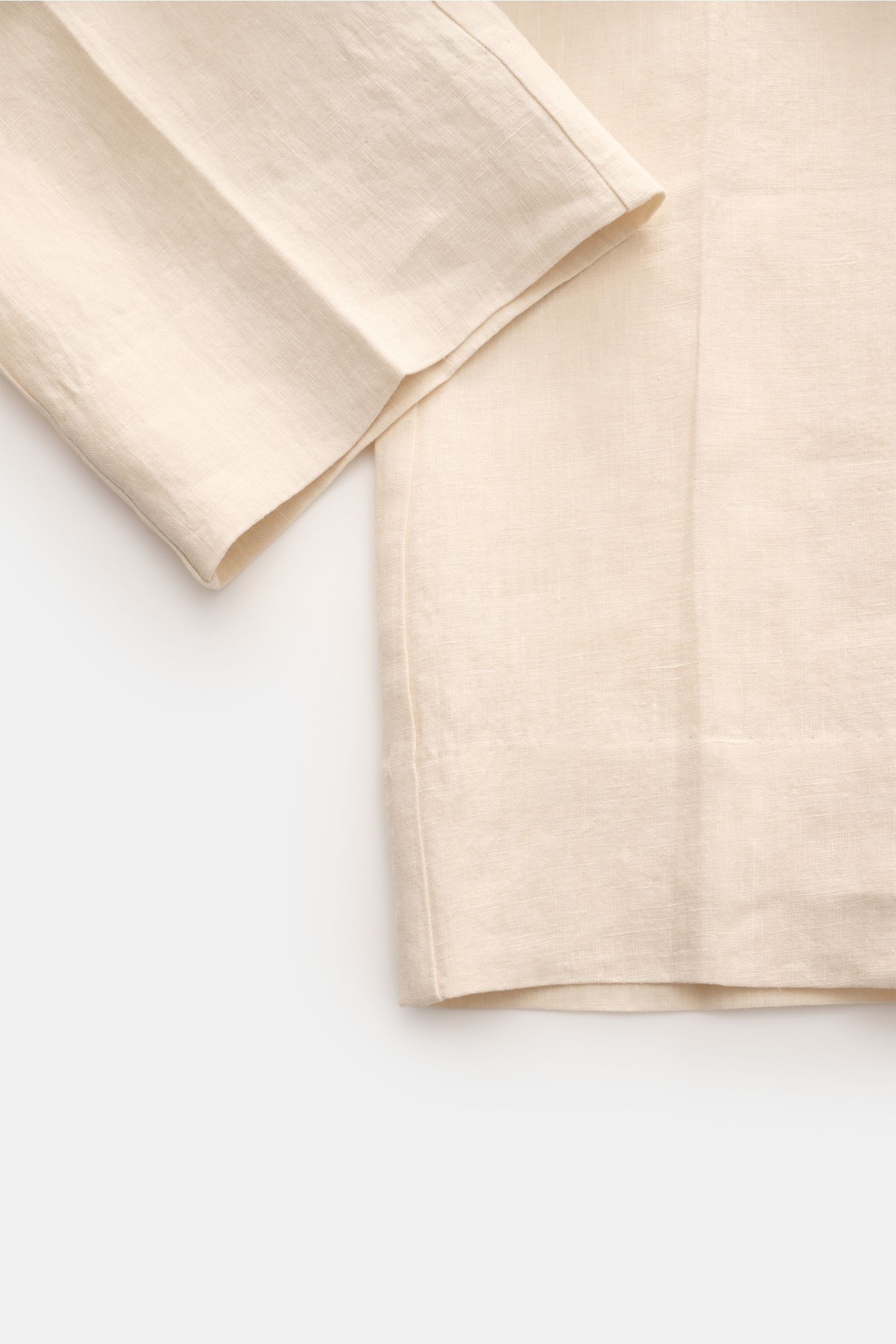 Alt tag (125 characters max):
Close-up front view of cream mottled Percival Trousers 'Tailored Linen' showing linen-cotton texture and straight cut.

Description:
Stay smart this summer: The straight cut trousers 'Tailored Linen' made of linen and cott