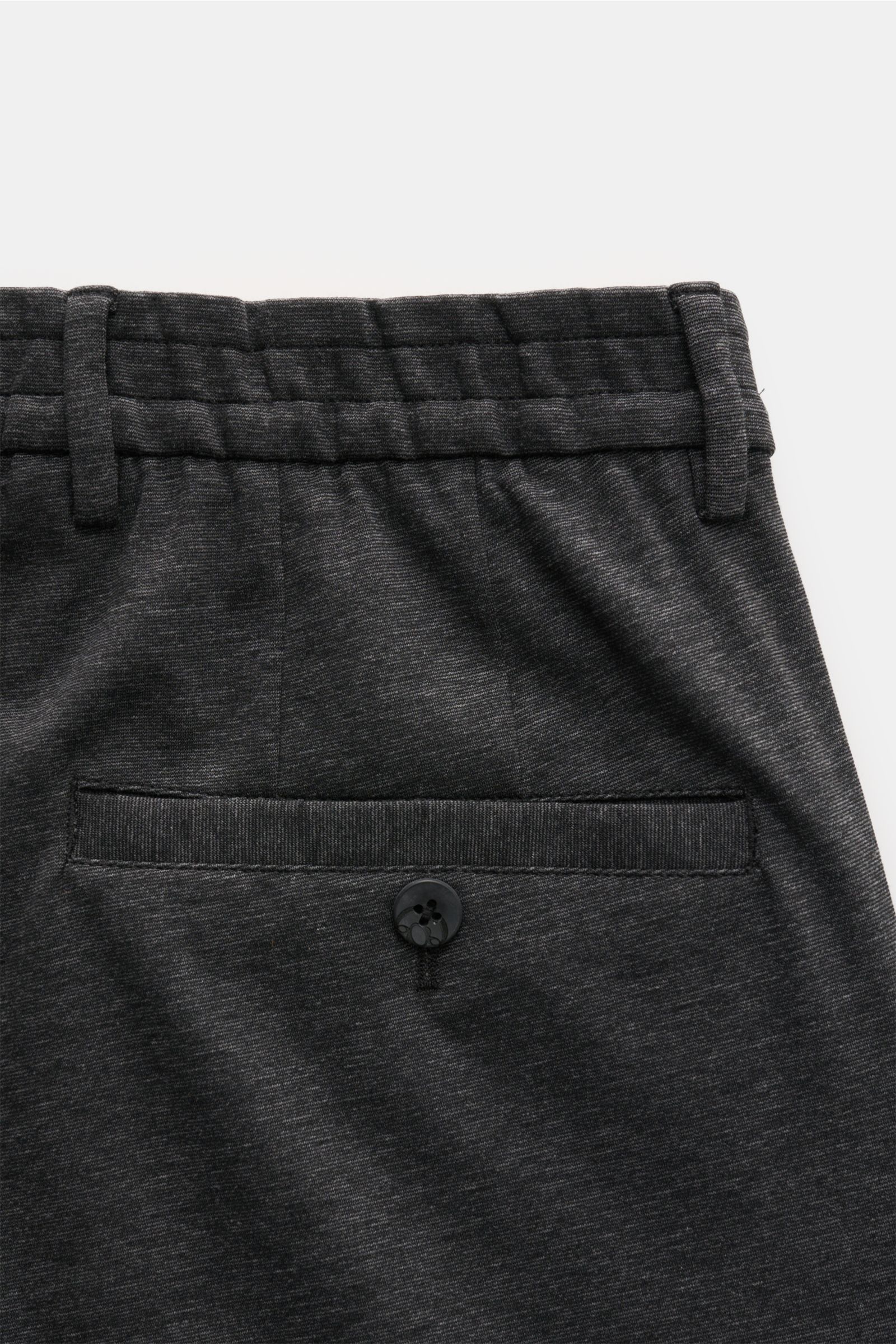 GTA Hose 'Davide' dunkelgrau meliert, Detailaufnahme hinten mit Gesäßtasche, Knopf, elastischem Bund, Jersey Baumwoll-Mix, Regular Fit, knöchellang.