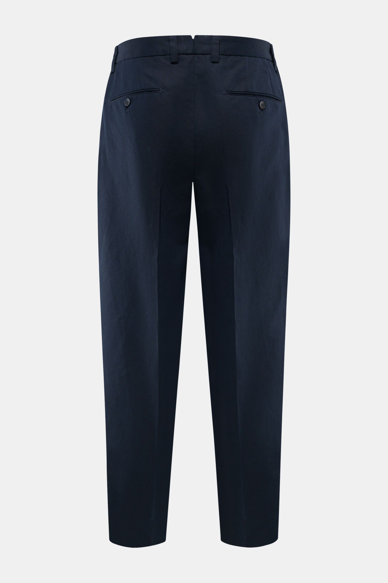 Briglia 1949 Chino 'Portofino' navy, knöchellang, tapered Fit, Baumwoll-Leinen-Twill, Rückansicht mit paspelierten Gesäßtaschen und Knopf.