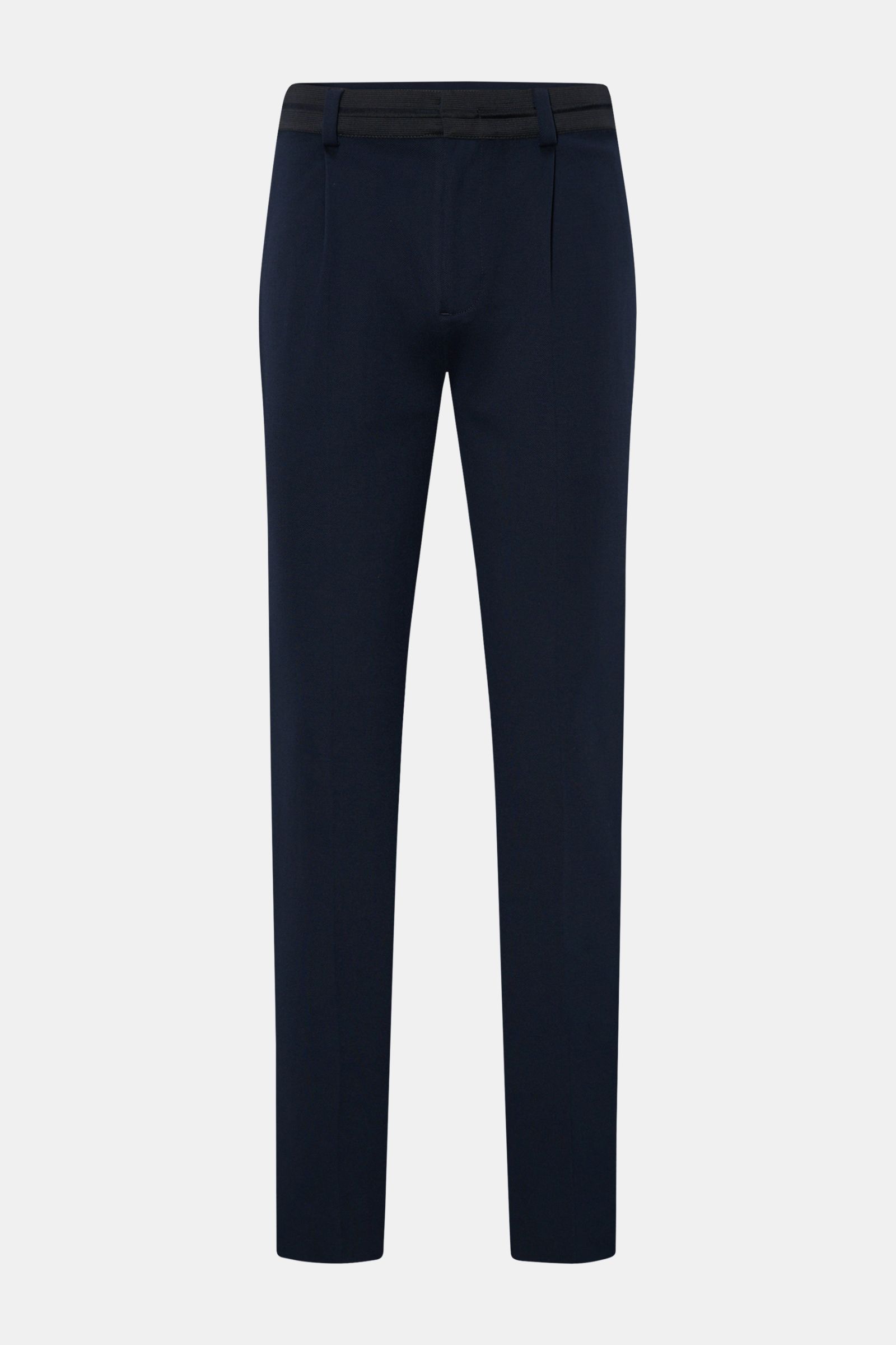Front view of Kiefermann Jersey trousers 'Hunfrid' navy, slim fit ankle-length with elastic waistband and single pleat.

Experience comfort all day long: The jersey trousers 'Hunfrid' by KIEFERMANN combine elegant design with maximum comfort and are th