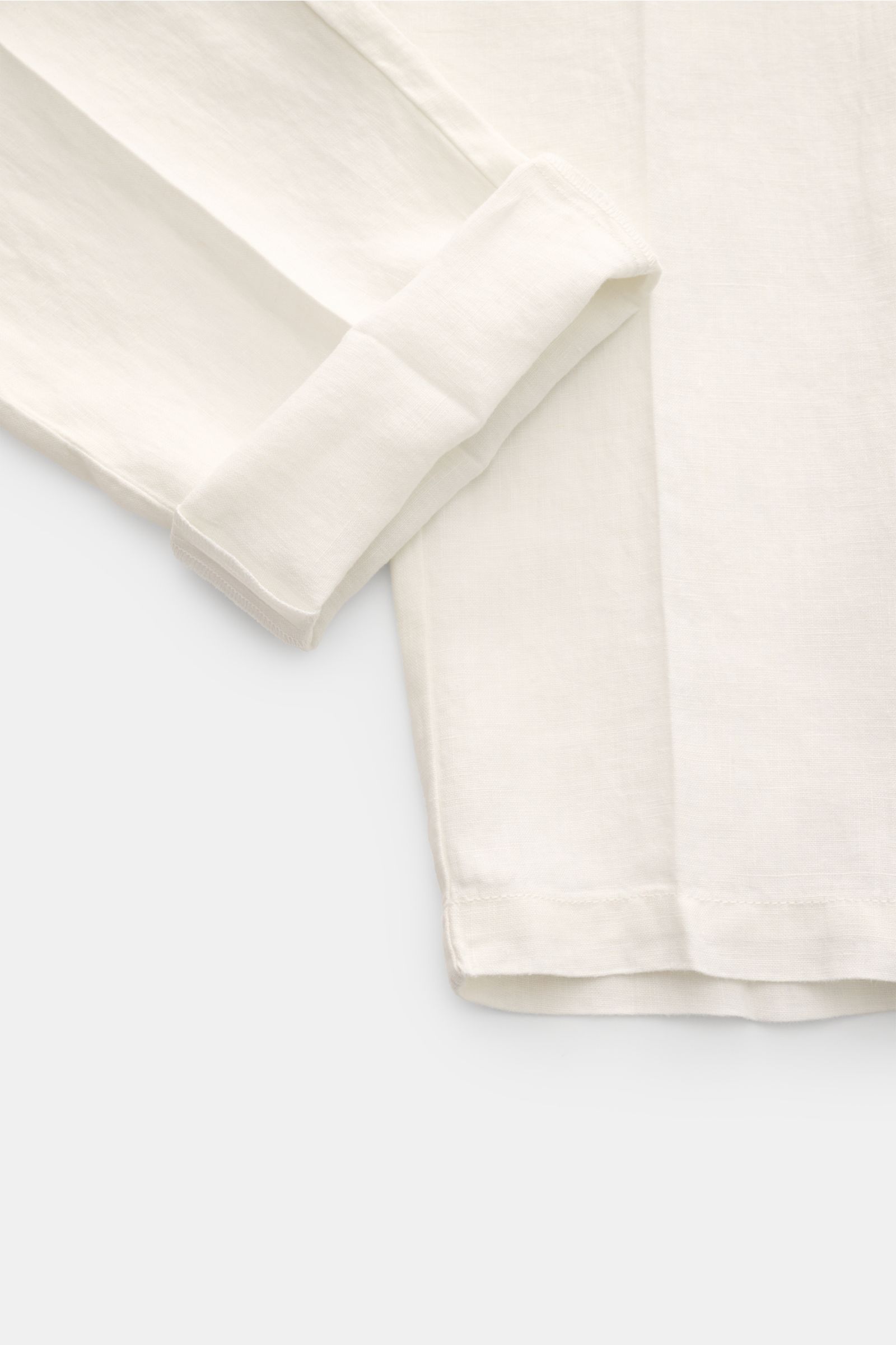 Altea Leinen-Jogpants 'Mattia' offwhite, nahes Detail von Beinende und Bund, reines Leinen, leichter Stoff, elastischer Bund, Tapered Fit.