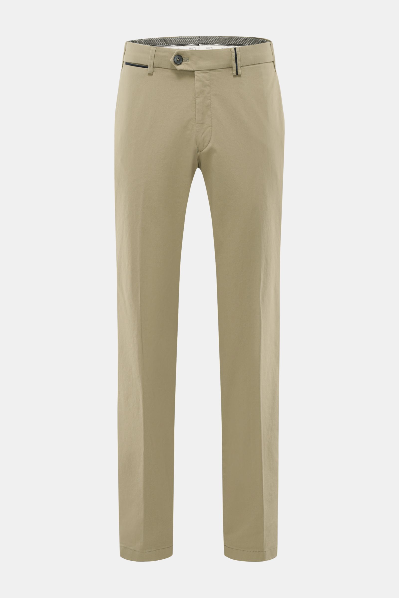 Front view of Hiltl Baumwollhose 'Peaker' oliv, lightweight cotton poplin pants in regular fit with slight taper, zipper, slide button, small watch pocket, French pockets, and welt back pockets with button, designed for comfortable stretch and smooth feel