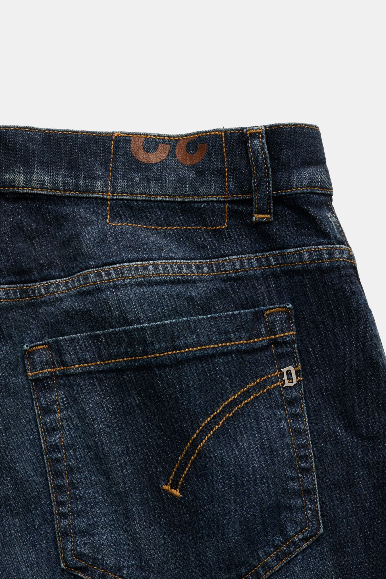 Dondup Jeans 'George' dunkelblau, Detailaufnahme von hinten, Denim aus Baumwolle, elastische Qualität, weicher Griff, Skinny Fit, niedrige Bundhöhe mit Button Fly, Five-Pocket-Stil, schmal geschnittene Wade, paspelierte Münztasche, Gesäßtaschen mit Stitch