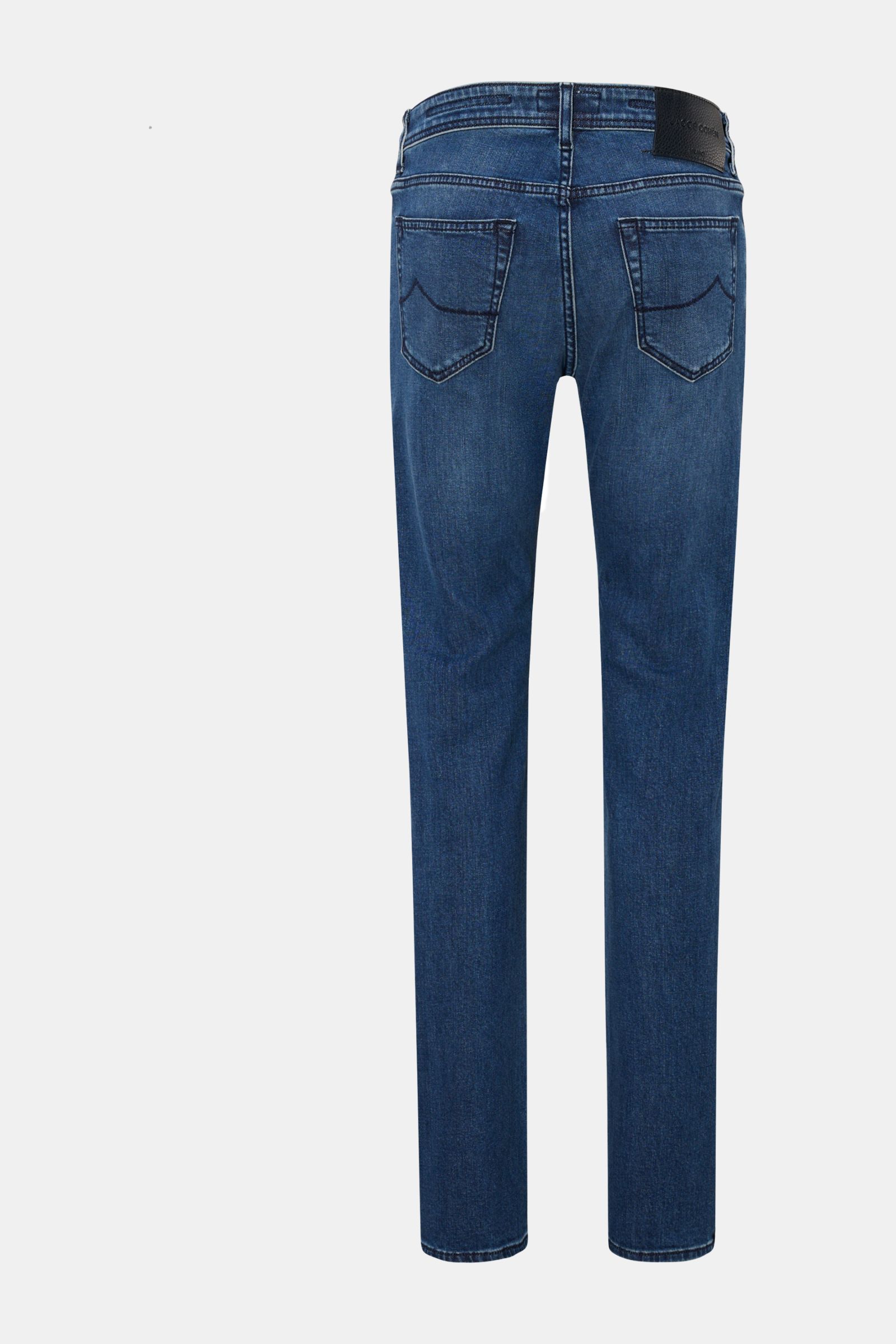 Jacob Cohen Jeans 'Bard' dunkelblau von hinten, Slim Fit, schmal zulaufend, Denim aus Baumwolle und Cashmere, Button Fly, Five-Pocket mit Münztasche, Lederpatch.