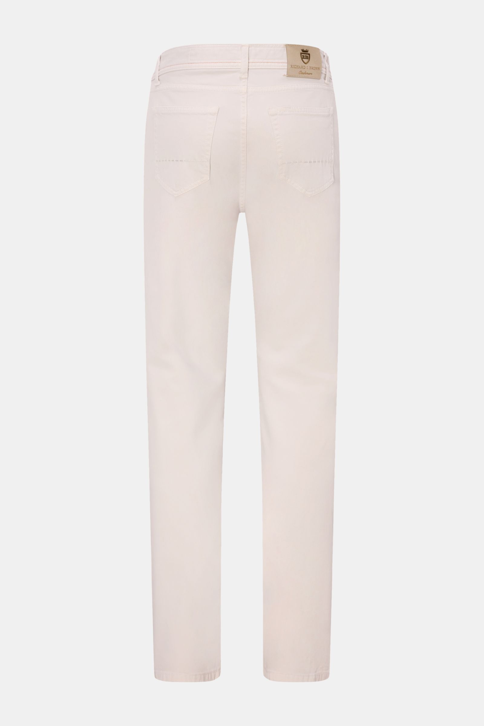 Rear view of Richard J. Brown Jeans 'Milano' light grey, slim fit, tapered cut, five-pocket style with leather patch, cotton-cashmere blend.

Fine denim meets luxurious softness: The slim fit jeans 'Milano' by RICHARD J. BROWN are made of an innovati