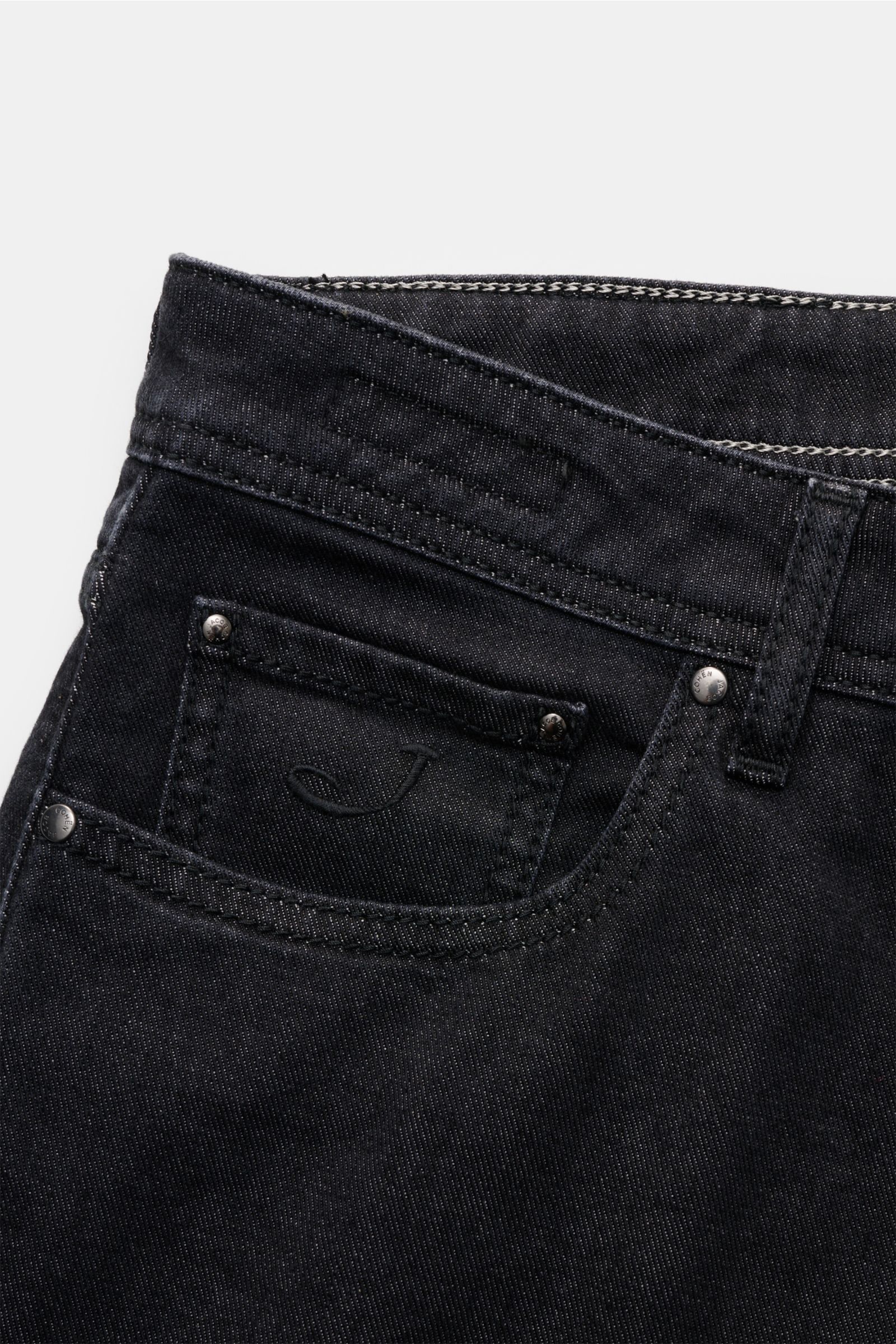 Close-up front-side view of Jacob Cohen Jeans 'Bard' anthrazit, showing the slim fit design, button fly, five-pocket style with coin pocket featuring initial, denim fabric of cotton and microfiber blend with slight stretch, lightly textured quality, and l