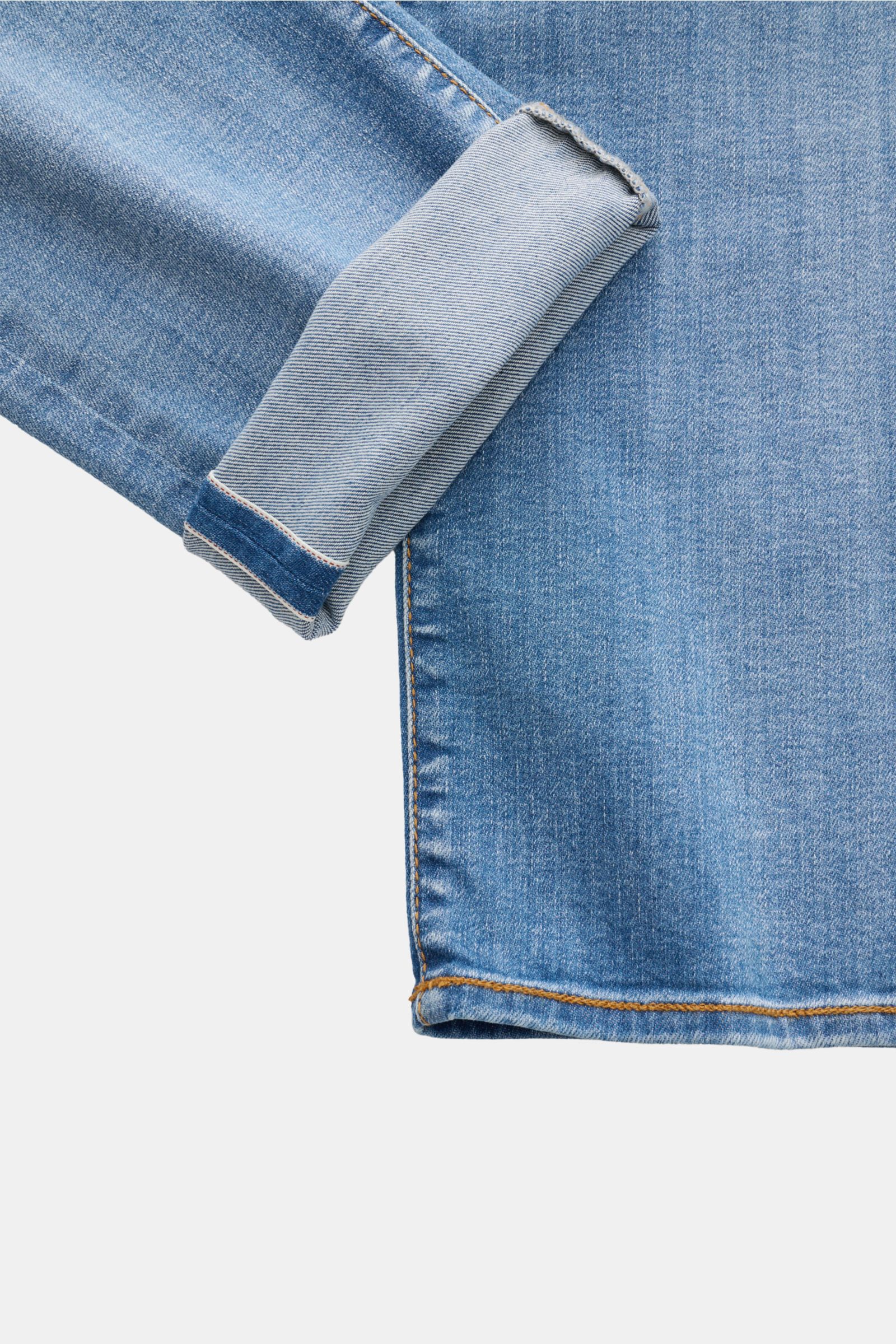 Jacob Cohen Jeans 'Bard LTD' rauchblau, Detailfoto Saum und Umschlag, Slim Fit, Baumwolle, Microfaser, Kalbfell-Patch, limitierte Edition.