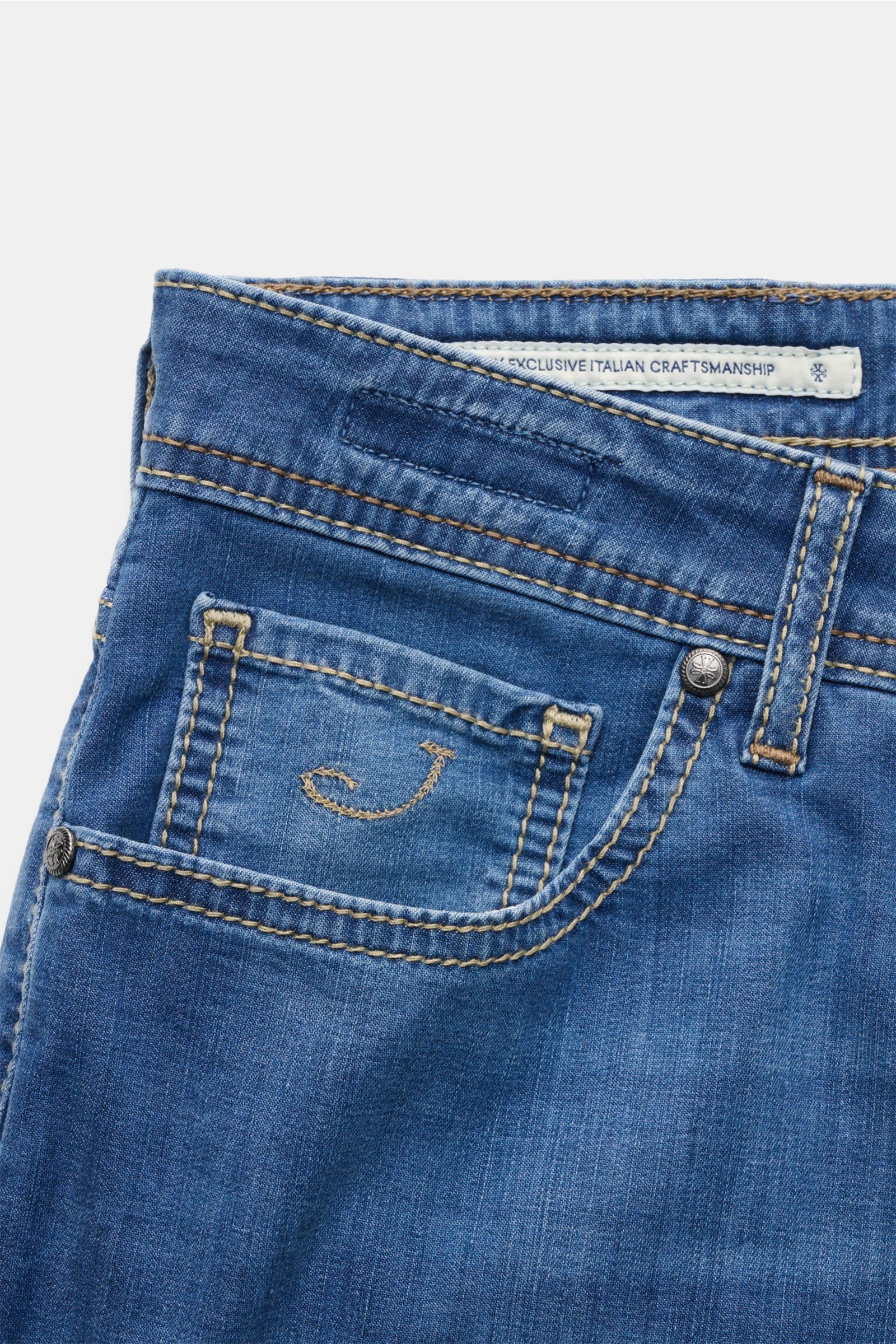 Jacob Cohen Jeans 'Bard' dunkelblau, Nahaufnahme der Fronttasche mit Münztasche, weicher Premium-Denim aus Baumwolle und Viskose, elastisch