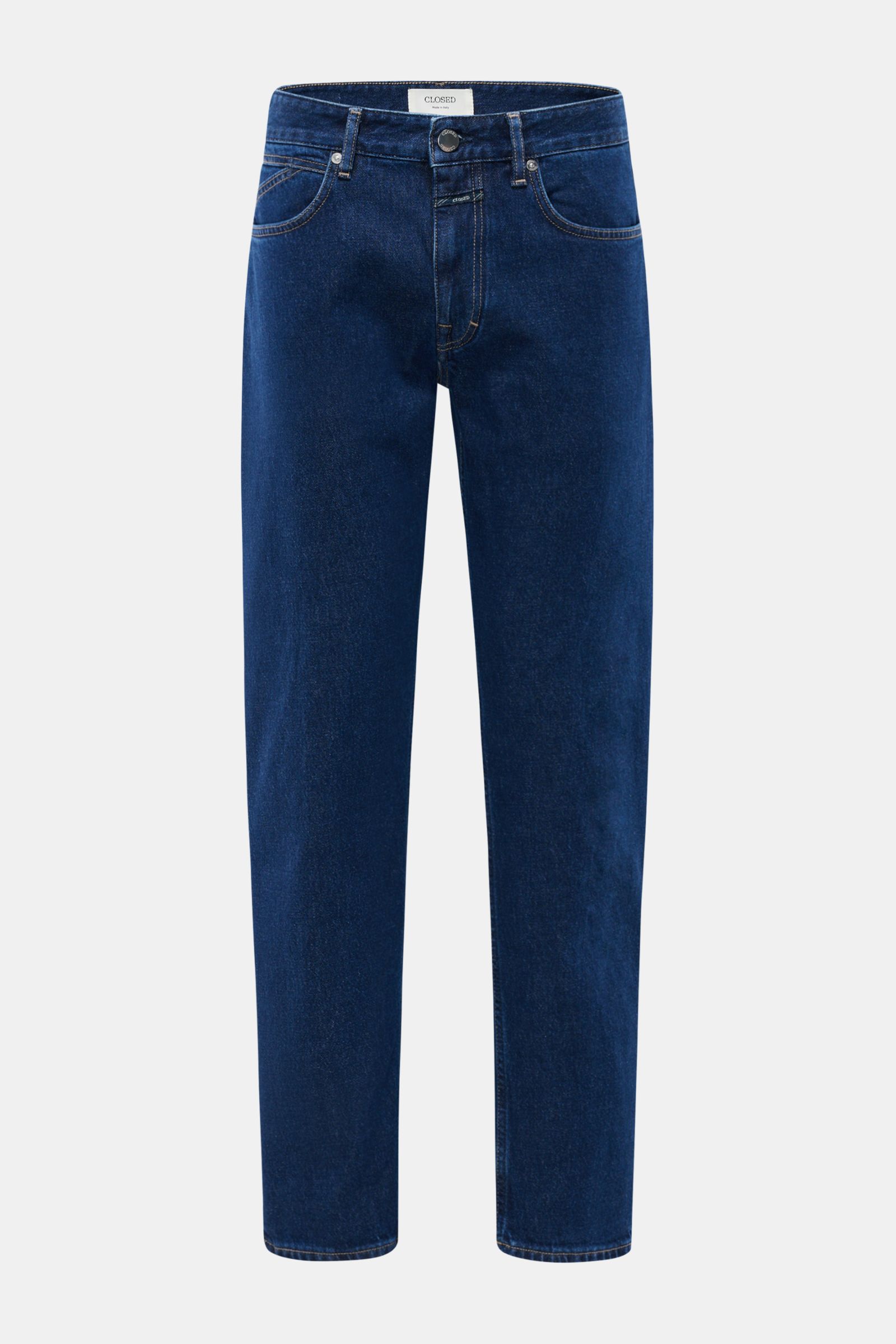 Front view of Closed Jeans 'Cooper' navy in regular fit, made of pure cotton denim with slight stretch, used wash, zip fly, five-pocket style, and typical CLOSED label.