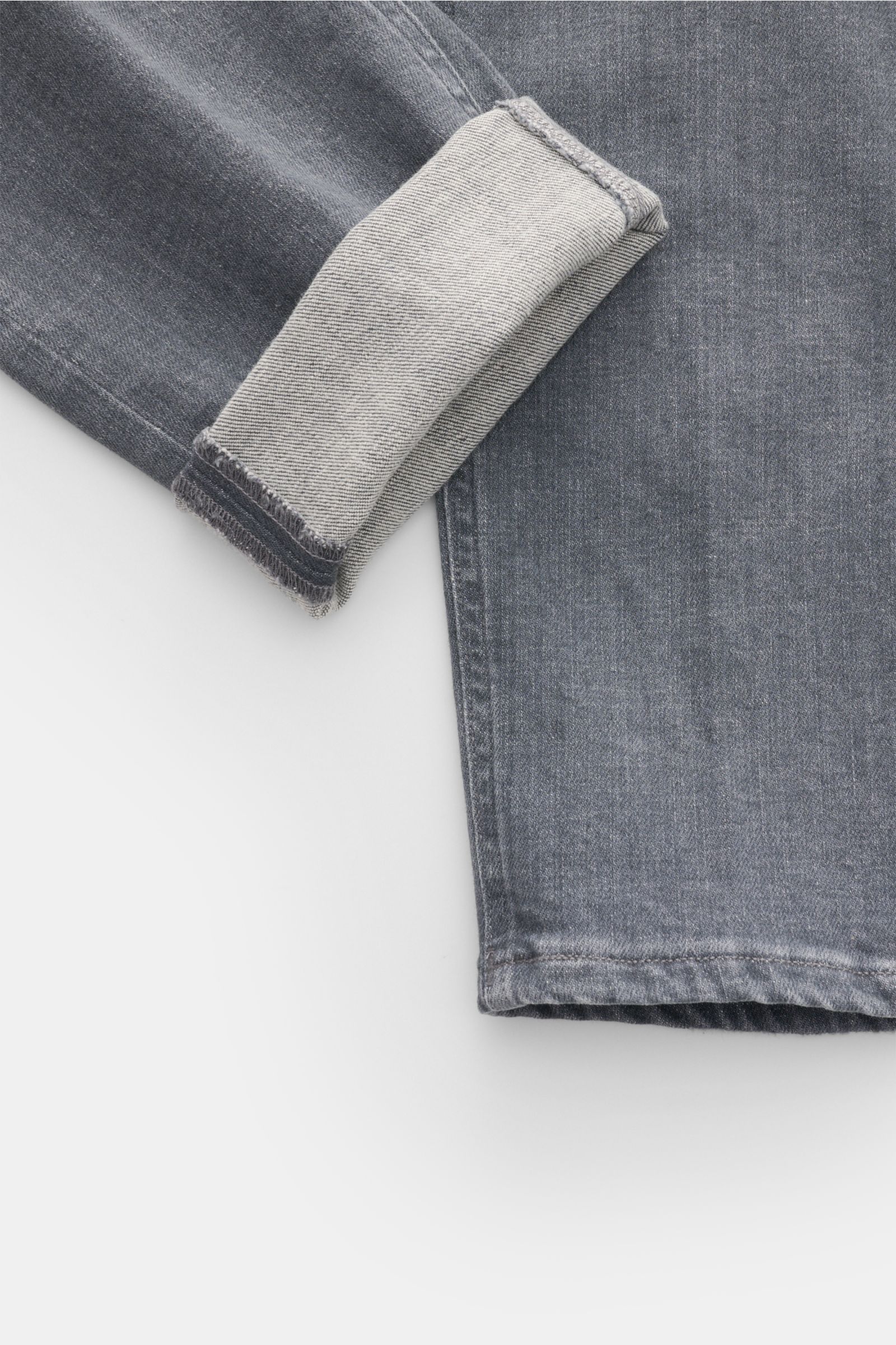 Dondup Jeans 'George' dunkelgrau, Detailaufnahme von Bein und Umschlag, elastischer Denim mit Used-Waschung, Skinny Fit.