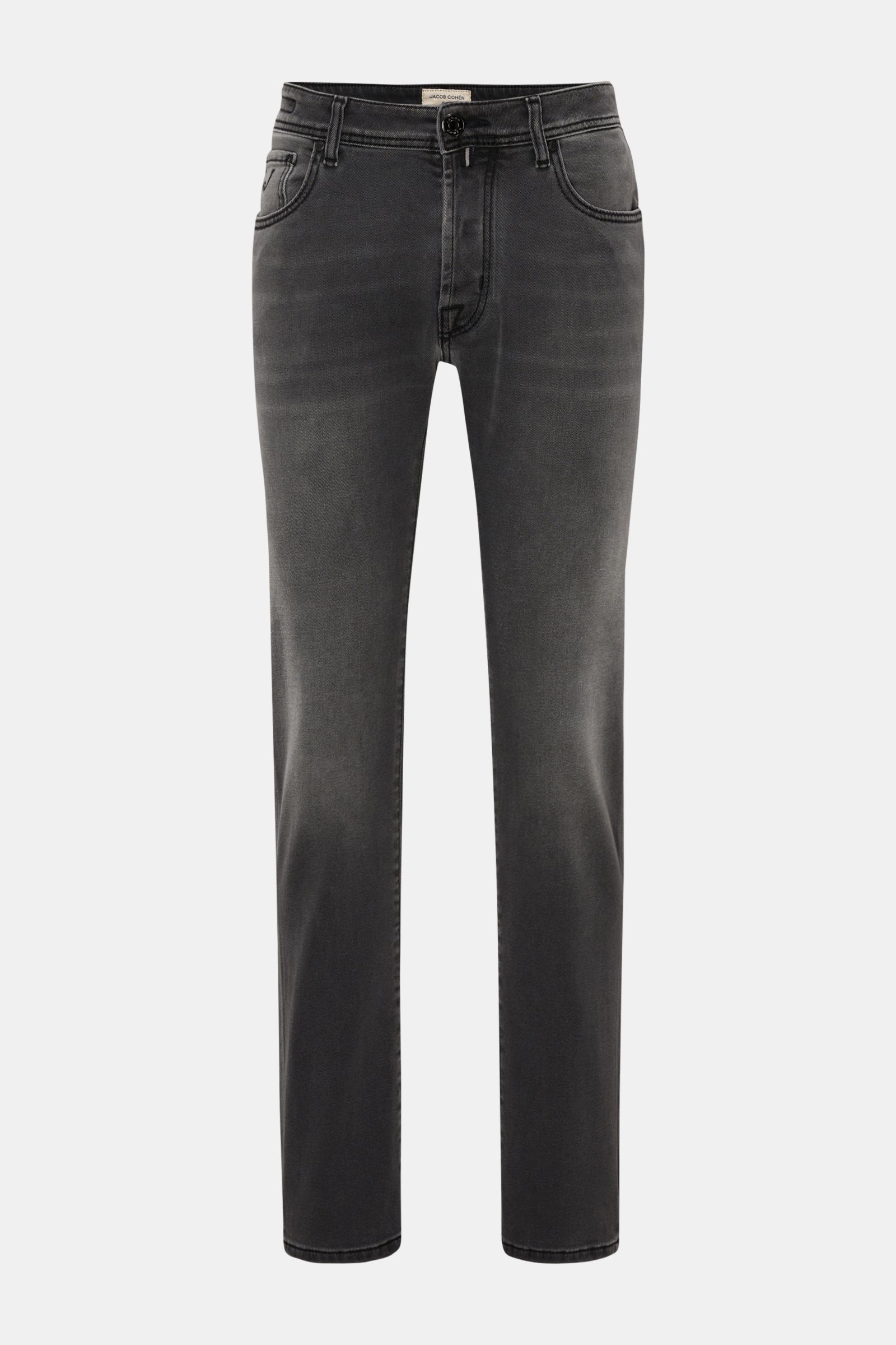 Jacob Cohen Jeans 'Bard' grau, frontal fotografiert, Slim Fit, schmal zulaufend, Denim aus Baumwolle und Microfaser, elastisch, soft, Used-Waschung, Button Fly, Five-Pocket-Stil, Münztasche mit Initial, Gesäßtaschen mit Stitching, Ponyfell-Lederpatch.