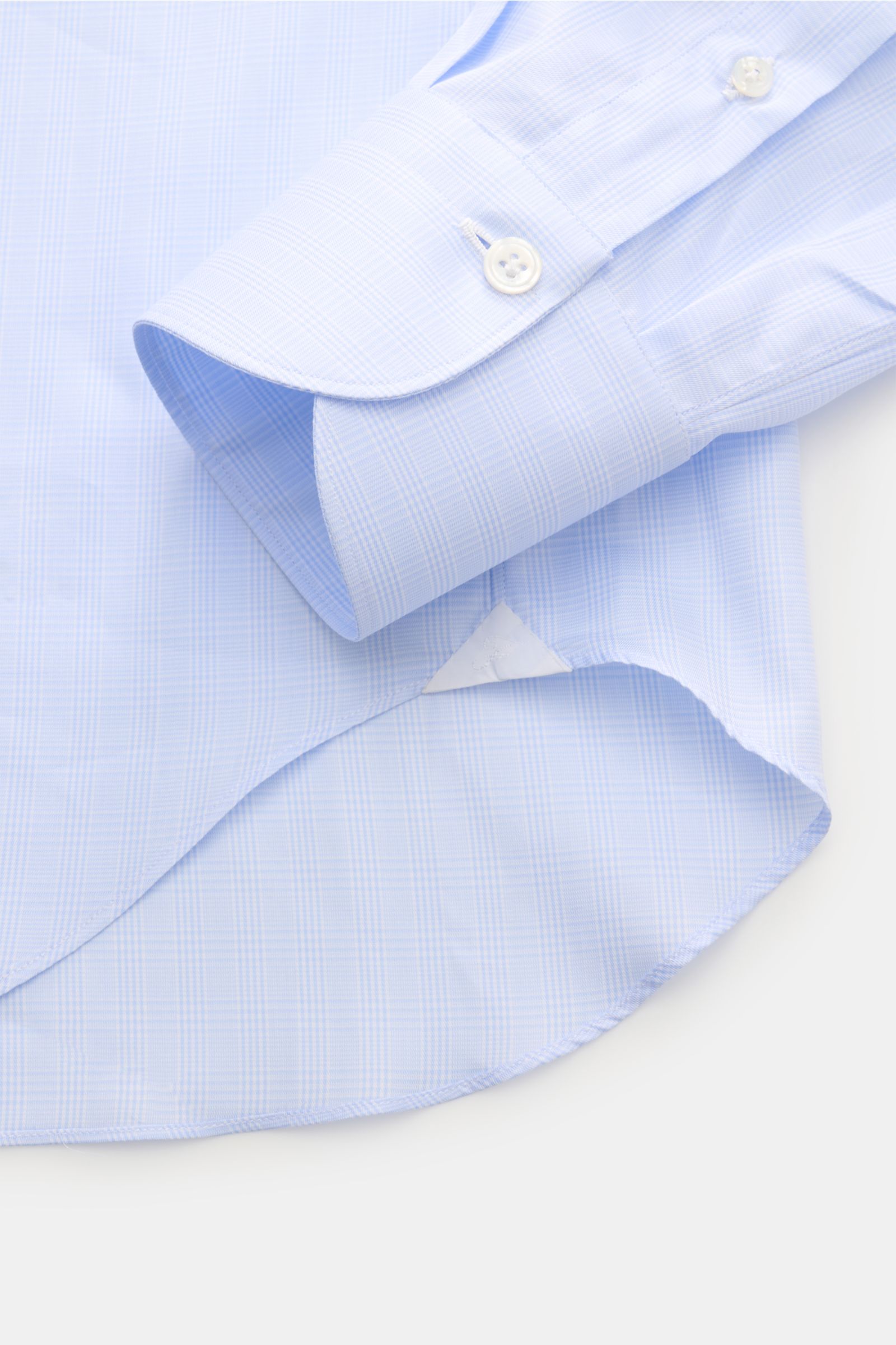 Finamore Business Hemd 'Sergio Milano' Haifisch-Kragen hellblau/weiß kariert, aus reine Baumwolle, kühler Griff, tonaler Glencheck, Extra Slim Fit, französische Knopfleiste mit Perlmuttknöpfen, klassische Sportmanschette, gerundeter Saum, Detailaufnahme v