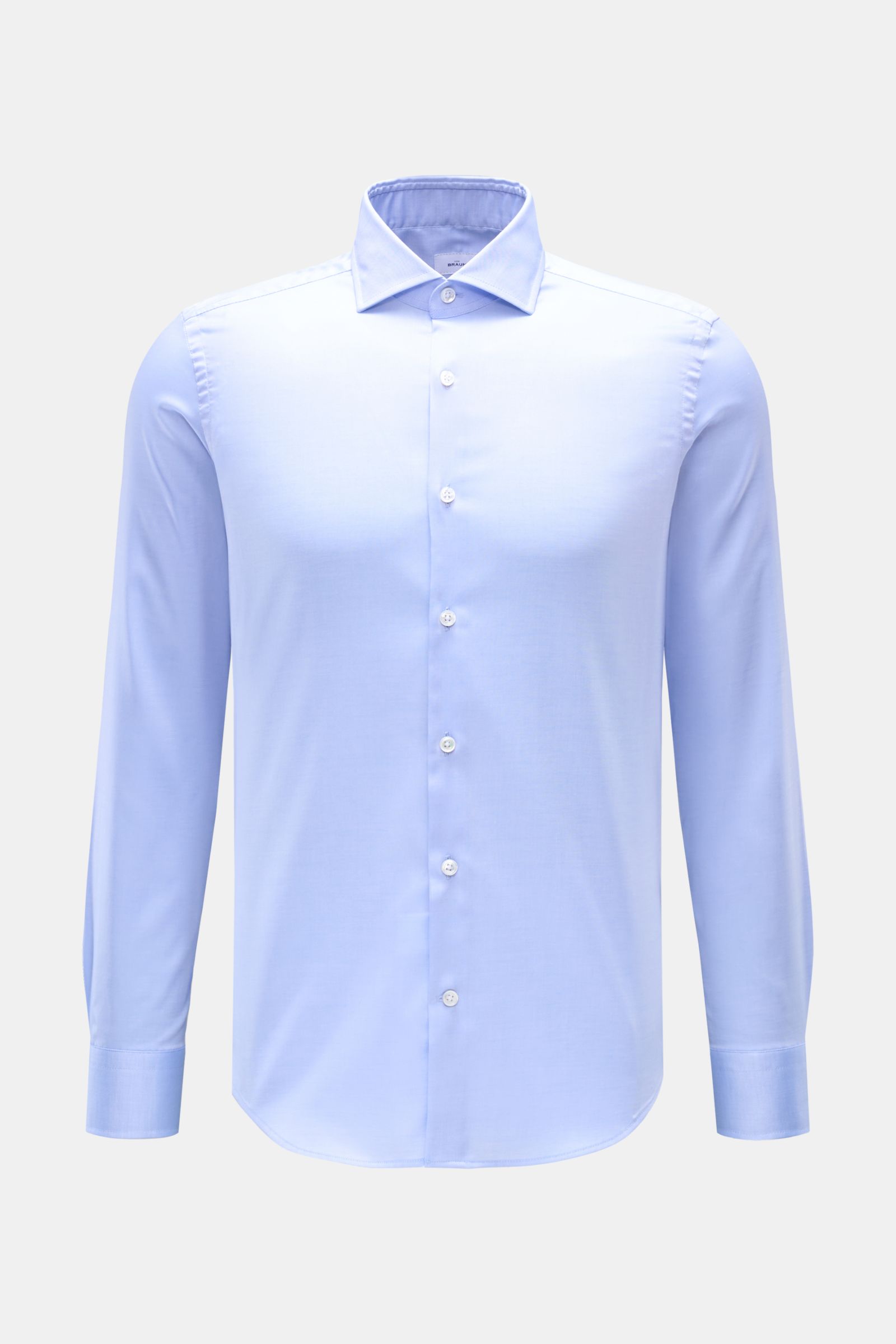 BRAUN Hamburg Business Hemd Haifisch-Kragen hellblau, frontale Ansicht, feiner Baumwoll-Gabardine, weicher Griff, Extra Slim Fit, französische Knopfleiste, klassische Sportmanschette, Taillenabnäher, gerundeter Saum.