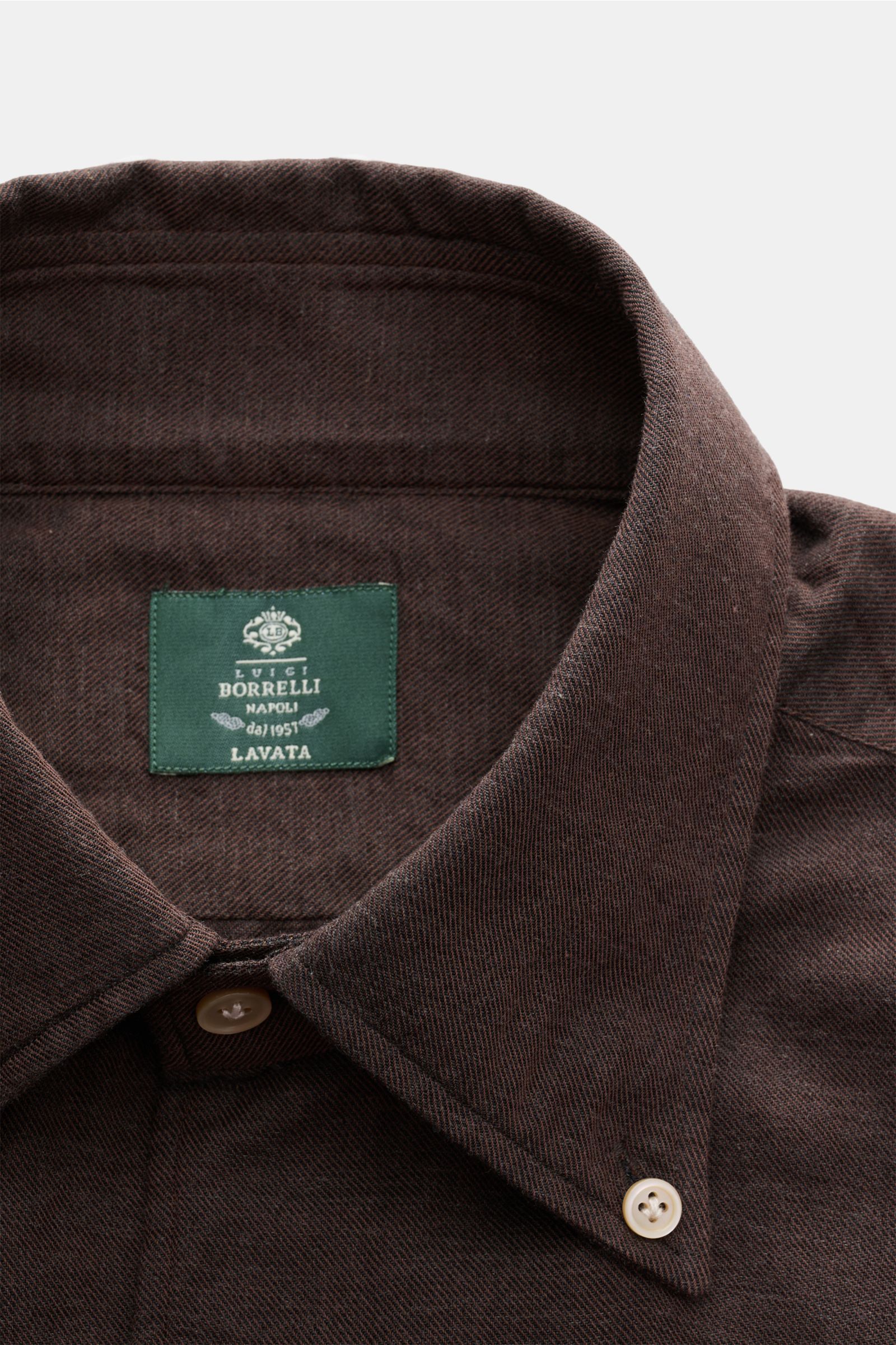 Borrelli Casual Hemd 'Gable' Button-Down-Kragen dunkelbraun meliert, Nahaufnahme von oben, Mix aus Baumwolle und Cashmere, weicher Griff, feiner Twill, Slim Fit, französische Knopfleiste mit Perlmuttknöpfen, klassische Sportmanschette, schmale Rückenpasse