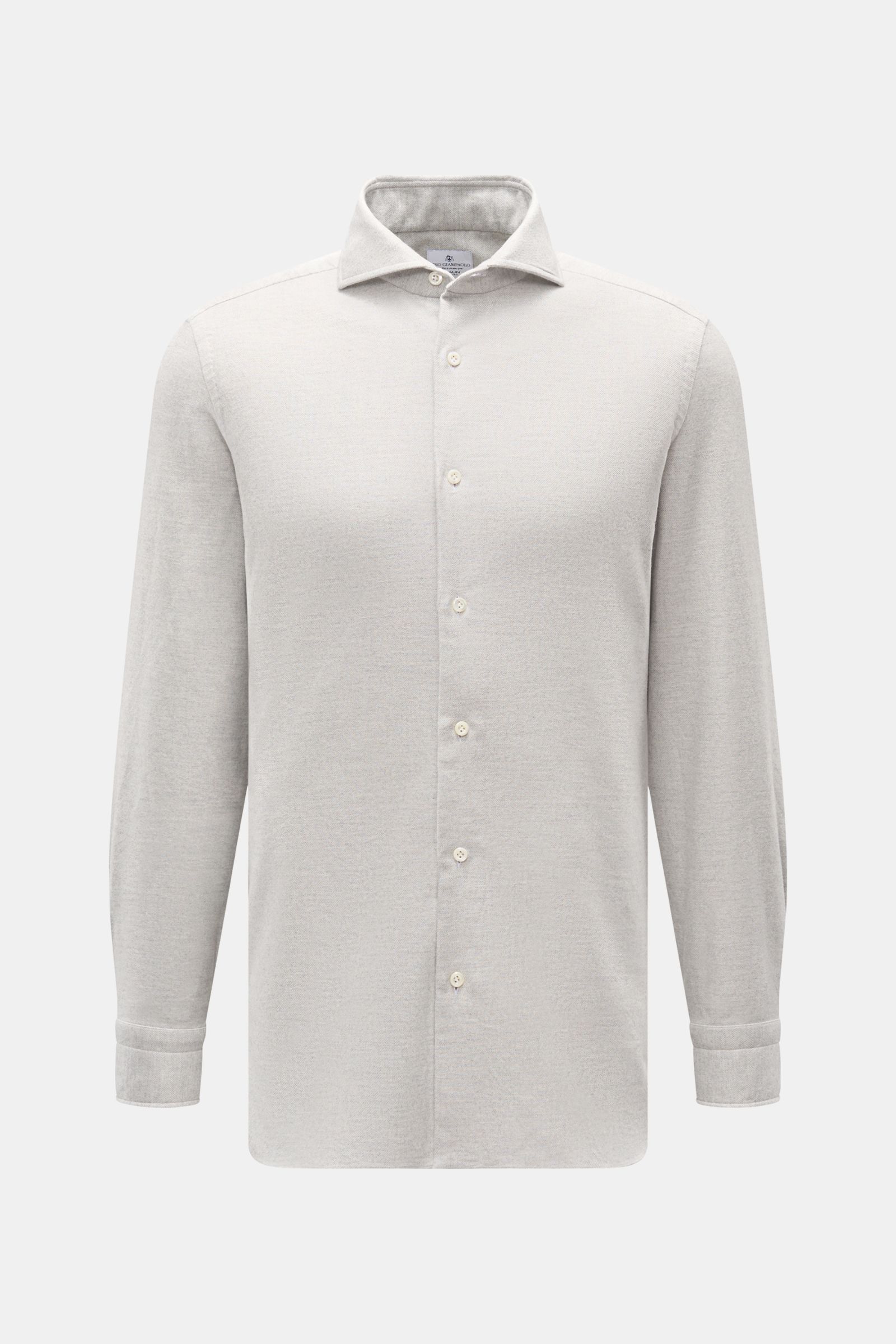 Front view of the Giampaolo Flanellhemd Haifisch-Kragen hellgrau meliert, a light grey melange flannel shirt with shark collar, slim fit, and soft cotton twill fabric. 

Alltagstauglicher Klassiker: Das edle Flanellhemd des italienischen Labels GIAMPAO