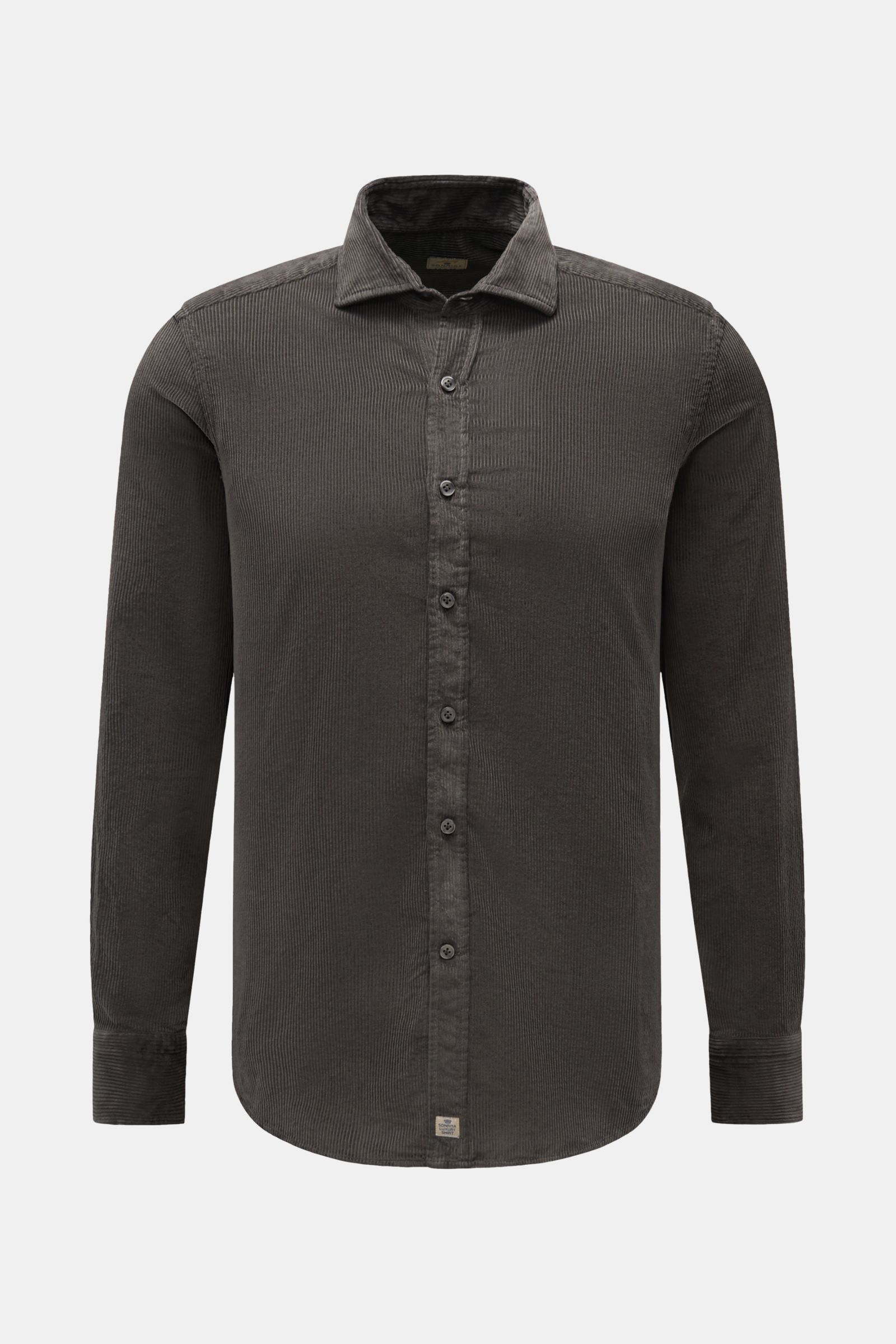 Sonrisa Cordhemd Haifisch-Kragen dunkelgrau, Slim Fit, weicher Baumwollcord, klassische Sportmanschette, aufgesetzte Knopfleiste, leicht gerundeter Saum, frontal fotografiert.