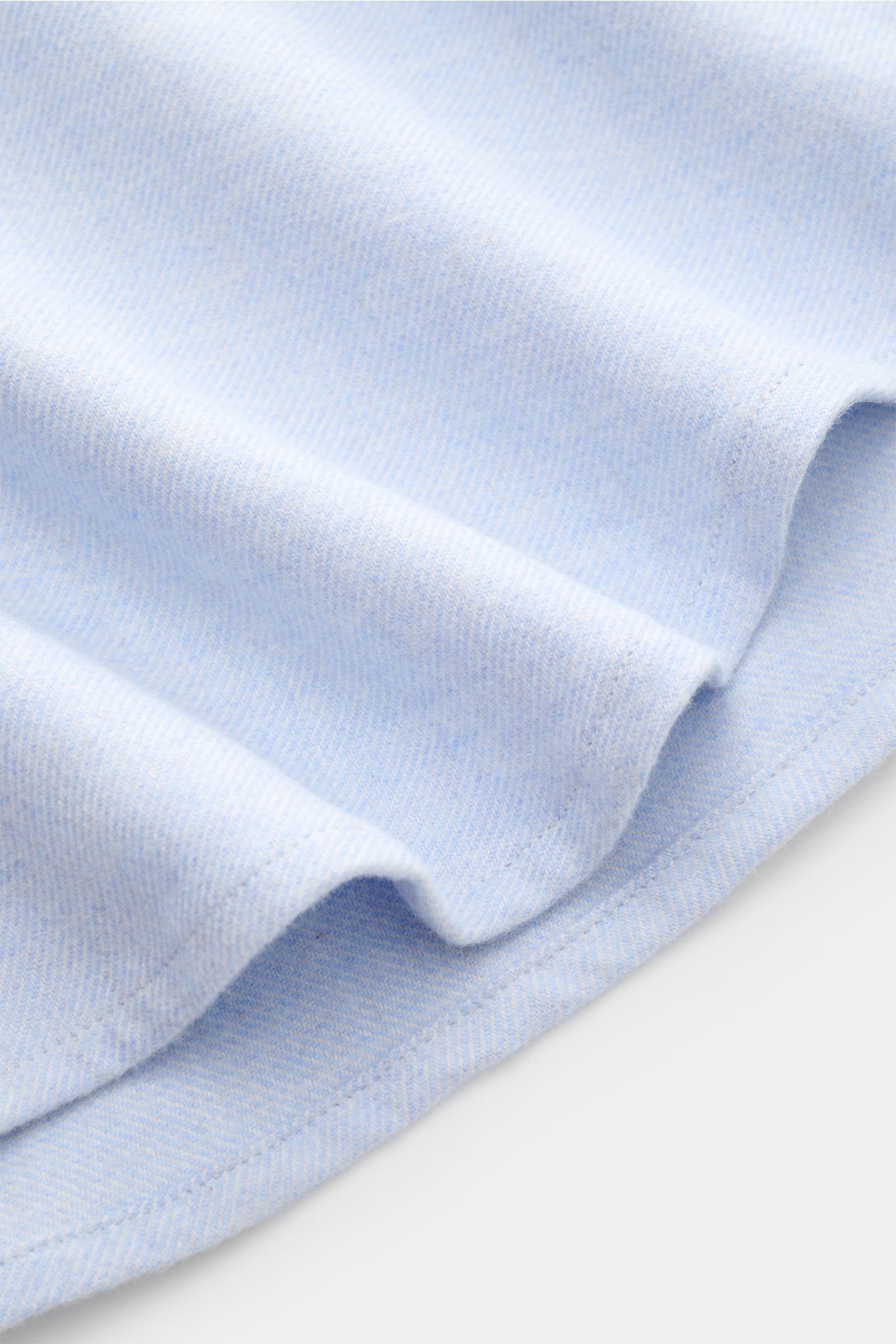 Sonrisa Flanellhemd Haifisch-Kragen hellblau meliert, Nahaufnahme vom leicht gerundeten Saum aus weichem Baumwoll-Flanell, Slim Fit.