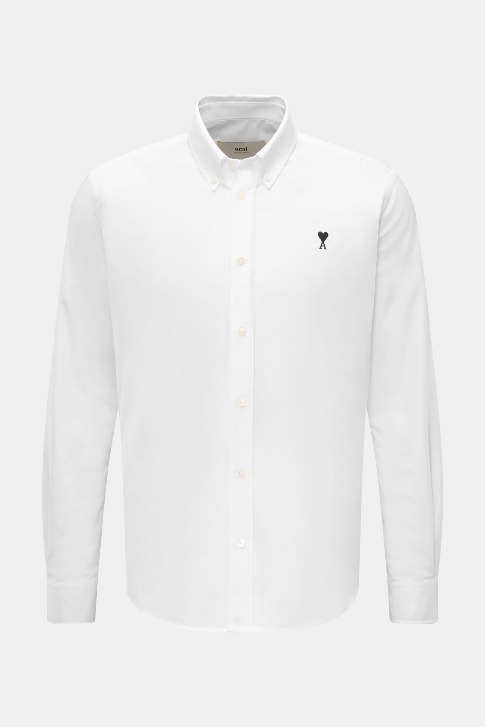 Ami Paris Oxford-Hemd Button-Down-Kragen weiß, sportlich-lässig im Oversize-Look, reine Baumwolle, Frontansicht mit Stick und Knopfleiste.