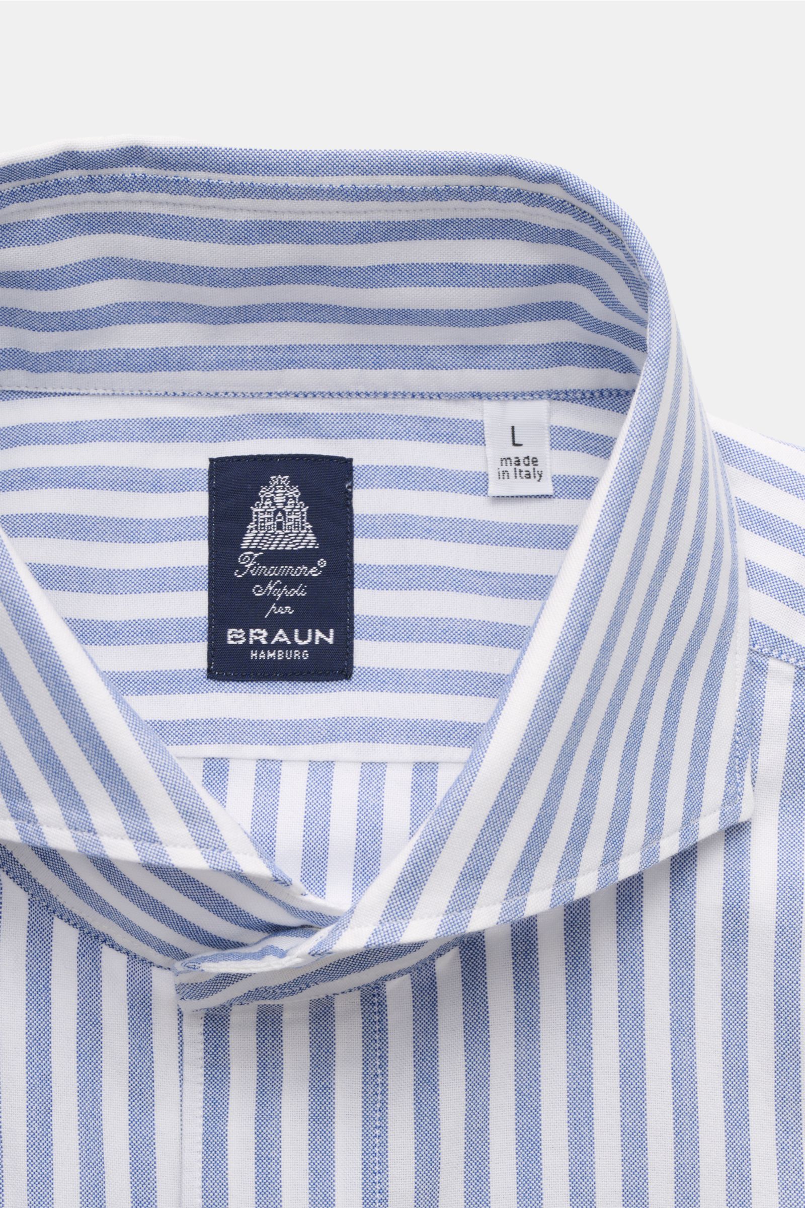 Close-up front view of Finamore Casual shirt 'Sergio Gaeta' shark collar blue/white striped, featuring pure cotton popeline, soft feel, slim fit, shark collar, French button placket, classic barrel cuffs, rounded hem.