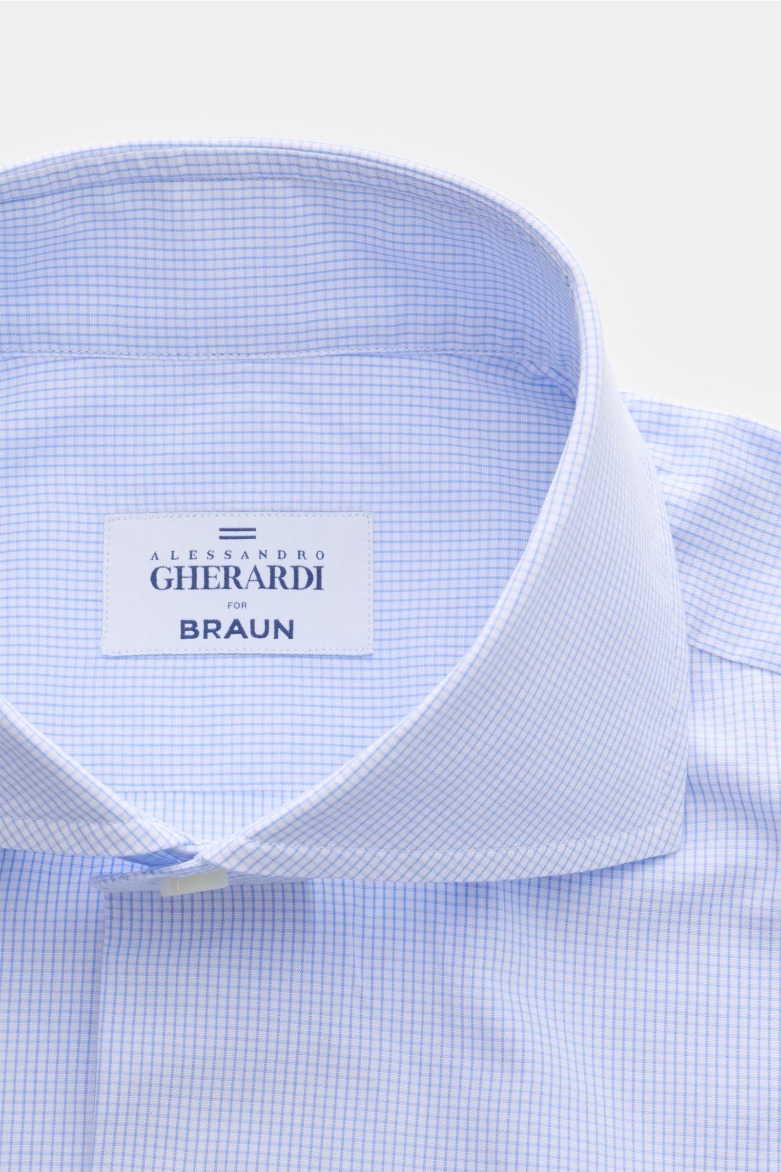 Gherardi Casual Hemd Haifisch-Kragen hellblau/weiß kariert, Slim Fit, Popeline-Baumwolle, glatter Griff, Haifisch-Kragen, von oben fotografiert.