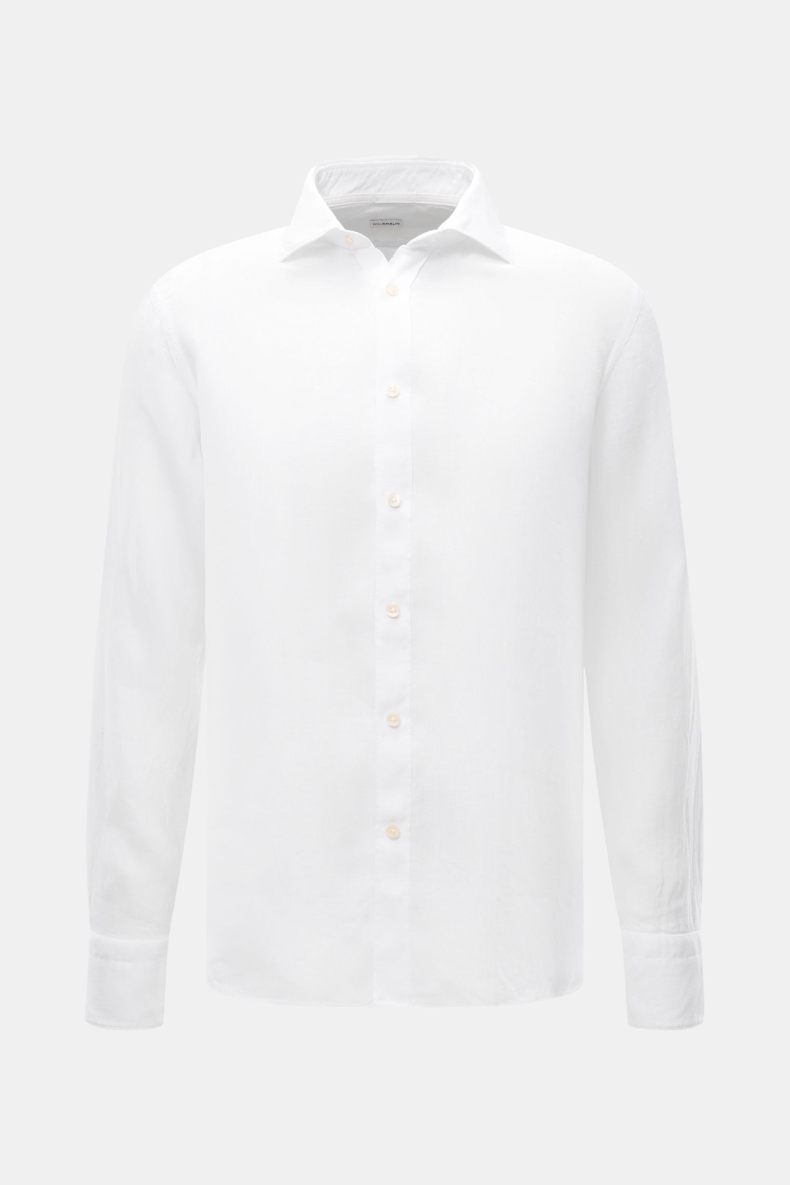 von Braun Leinenhemd Haifisch-Kragen weiß, frontale Nahaufnahme, reines Leinen, luftige Qualität, weicher Griff, sportliche Manschette, gerundeter Saum, garment dyed für entspannten Look.