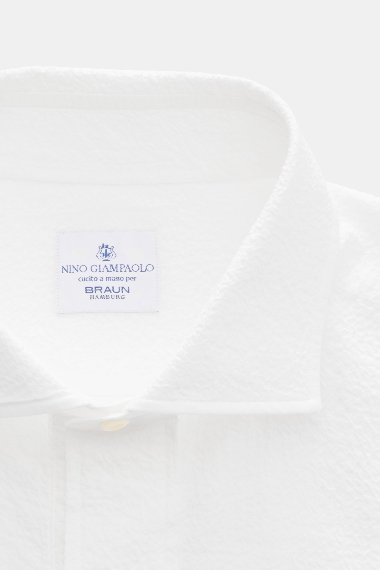 Giampaolo Seersucker Popover-Hemd Haifisch-Kragen weiß, Nahaufnahme von Kragen und Knopfleiste, Baumwolle, elastisch, Regular Fit.