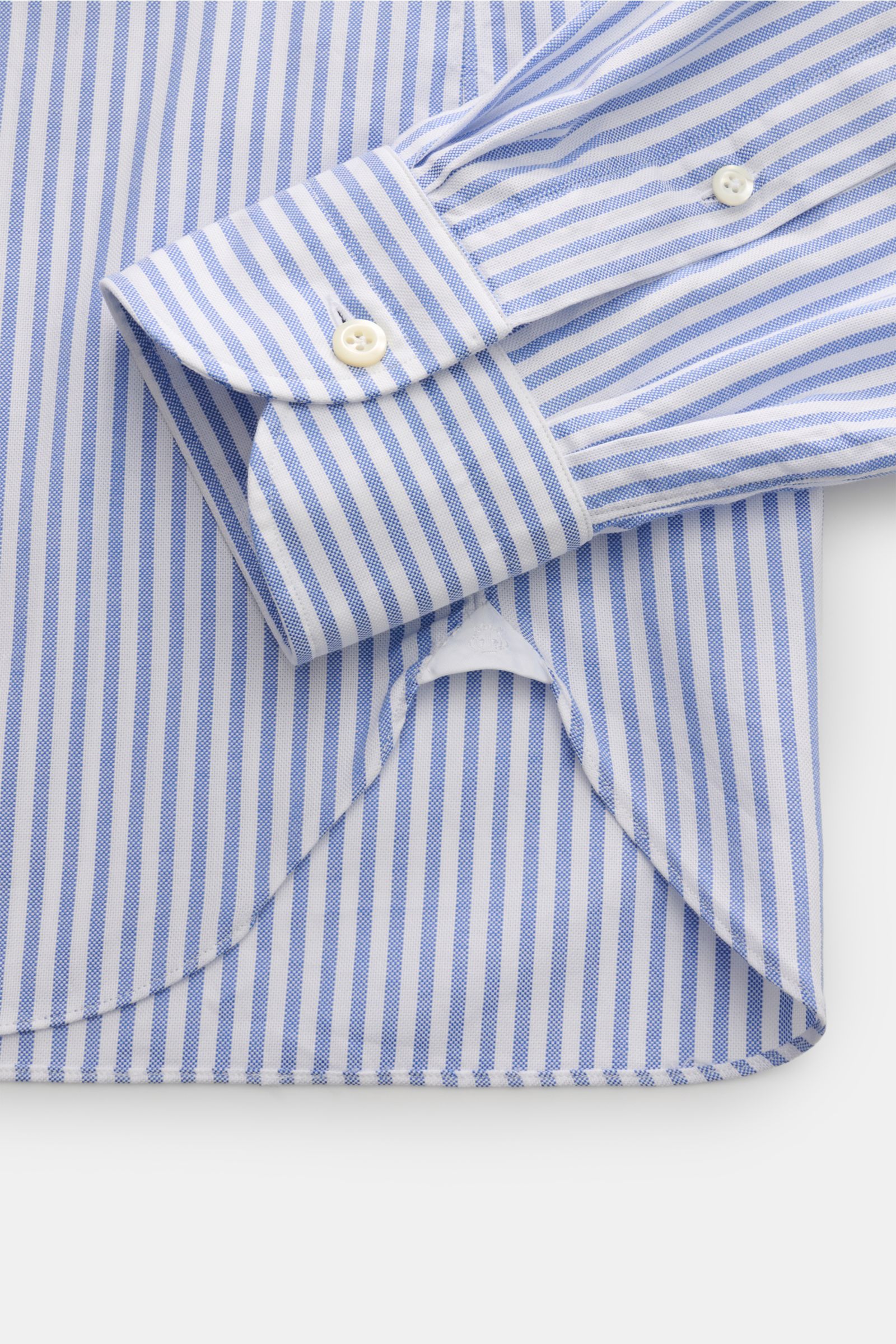 Giampaolo Oxford-Hemd Haifisch-Kragen blau/weiß gestreift, Detailansicht Manschette und Saum, Slim Fit, reine Baumwolle, klassischer Look.