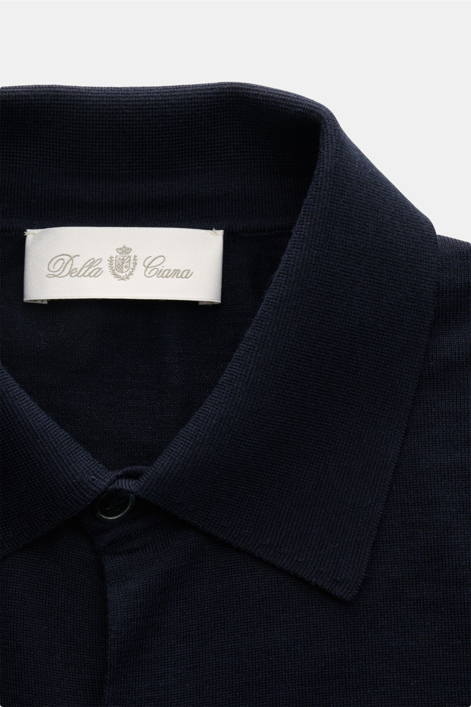 Della Ciana Strickhemd Kent-Kragen navy shown from top front, knitted silk-cotton fabric, slim fit, soft touch, fine knit, French placket, flat cuffs.