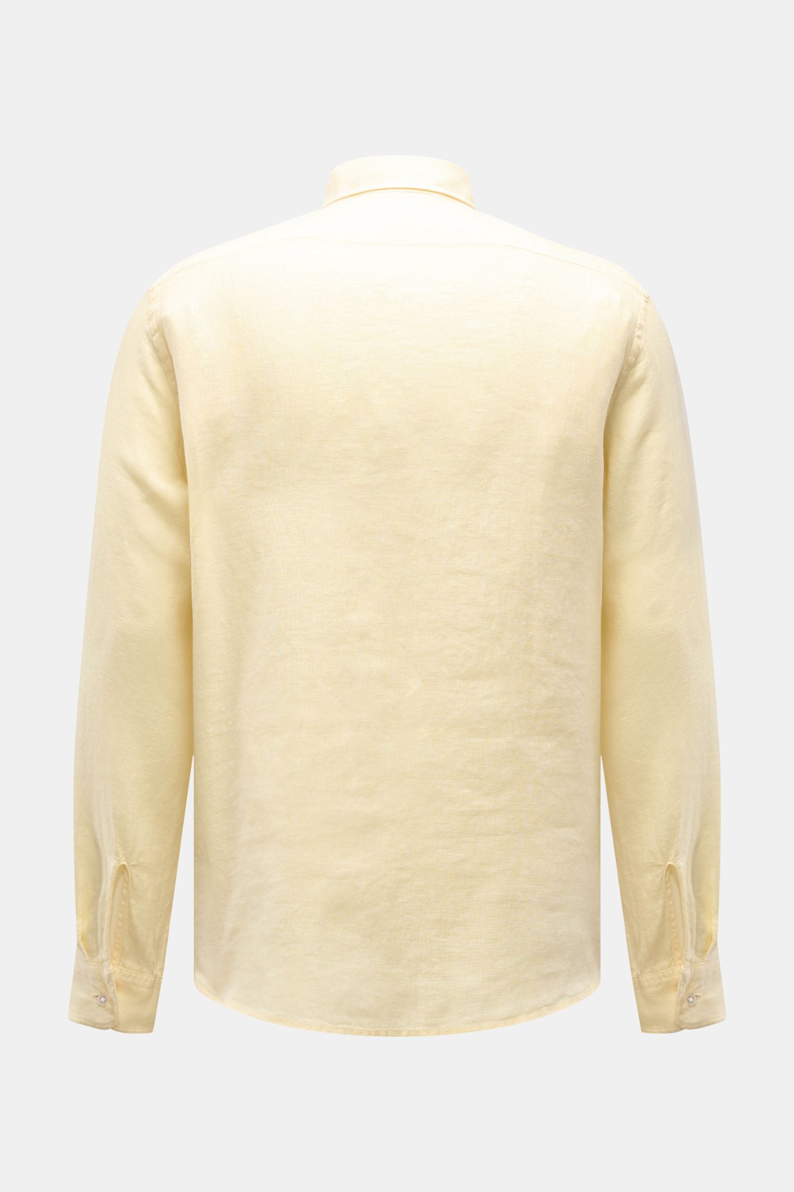 Back view of the 04651/ A trip in a bag Linen shirt narrow collar pastel yellow, pure linen, airy fabric, regular fit, classic cuffs, rounded hem.

Effortless lightness