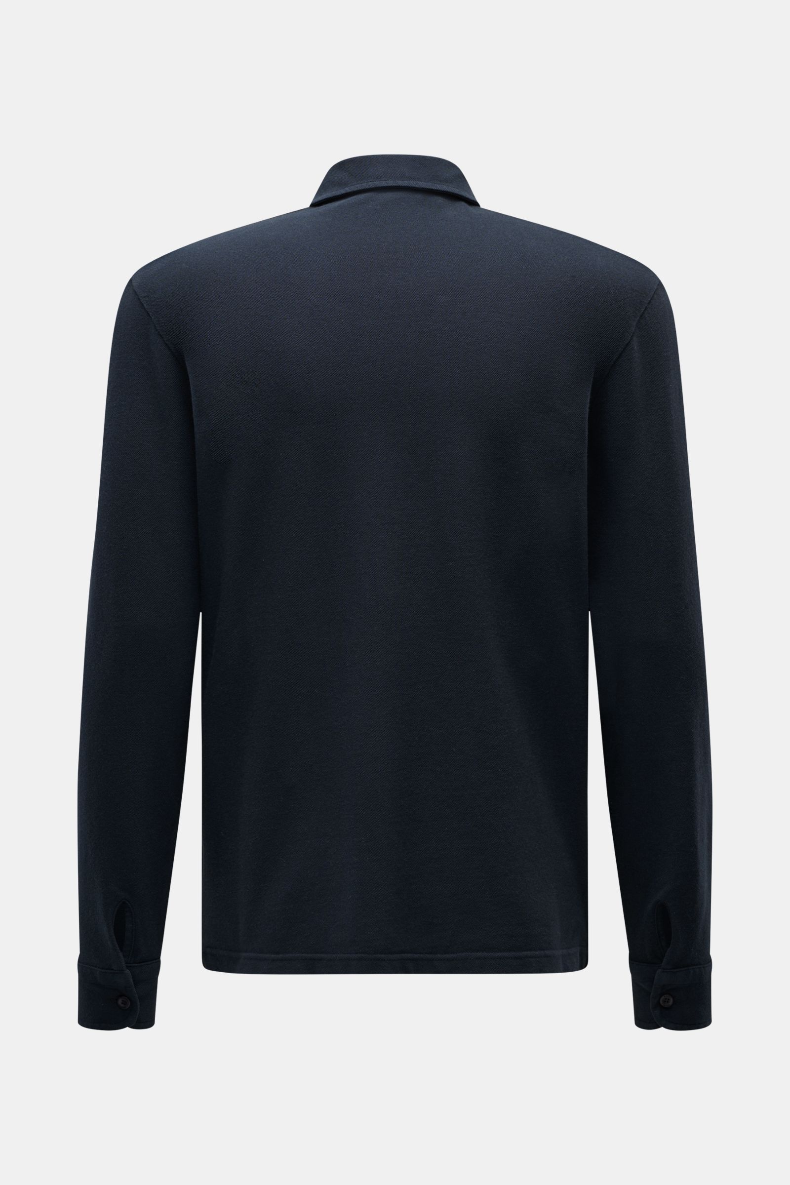 Rear view of 04651/ A trip in a bag Piqué shirt slim collar navy, pure cotton piqué, regular fit, narrow collar, French button placket, classic barrel cuffs, straight hem.

Casual everyday basic by 04651/ A TRIP IN A BAG: This casual shirt in pure cott