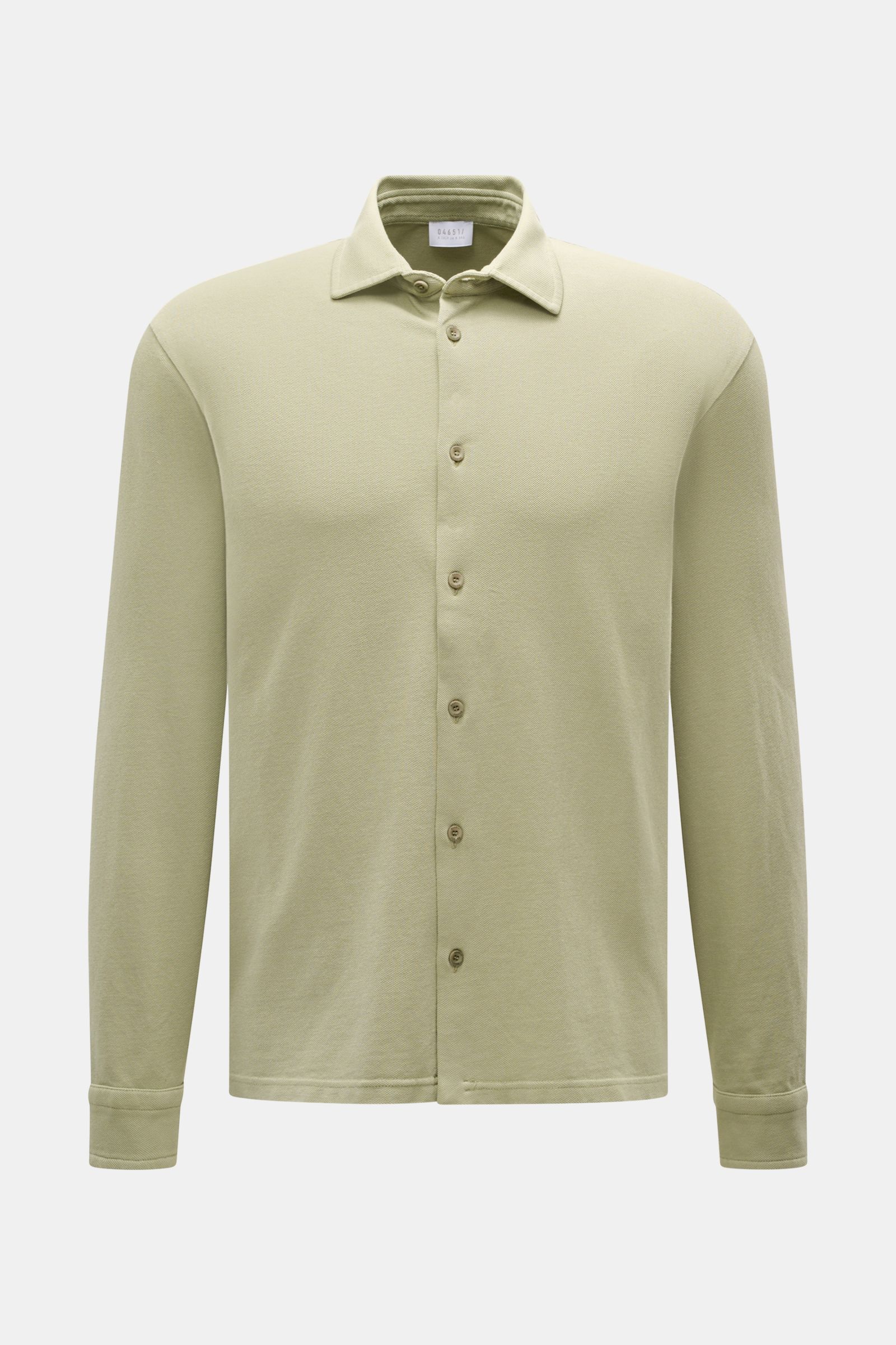 Front view of 04651/ A trip in a bag Piqué shirt slim collar sage in pure cotton piqué, relaxed fit with narrow collar and classic barrel cuffs.

Casual everyday basic by 04651/ A TRIP IN A BAG: This casual shirt in pure cotton piqué has an attractive 