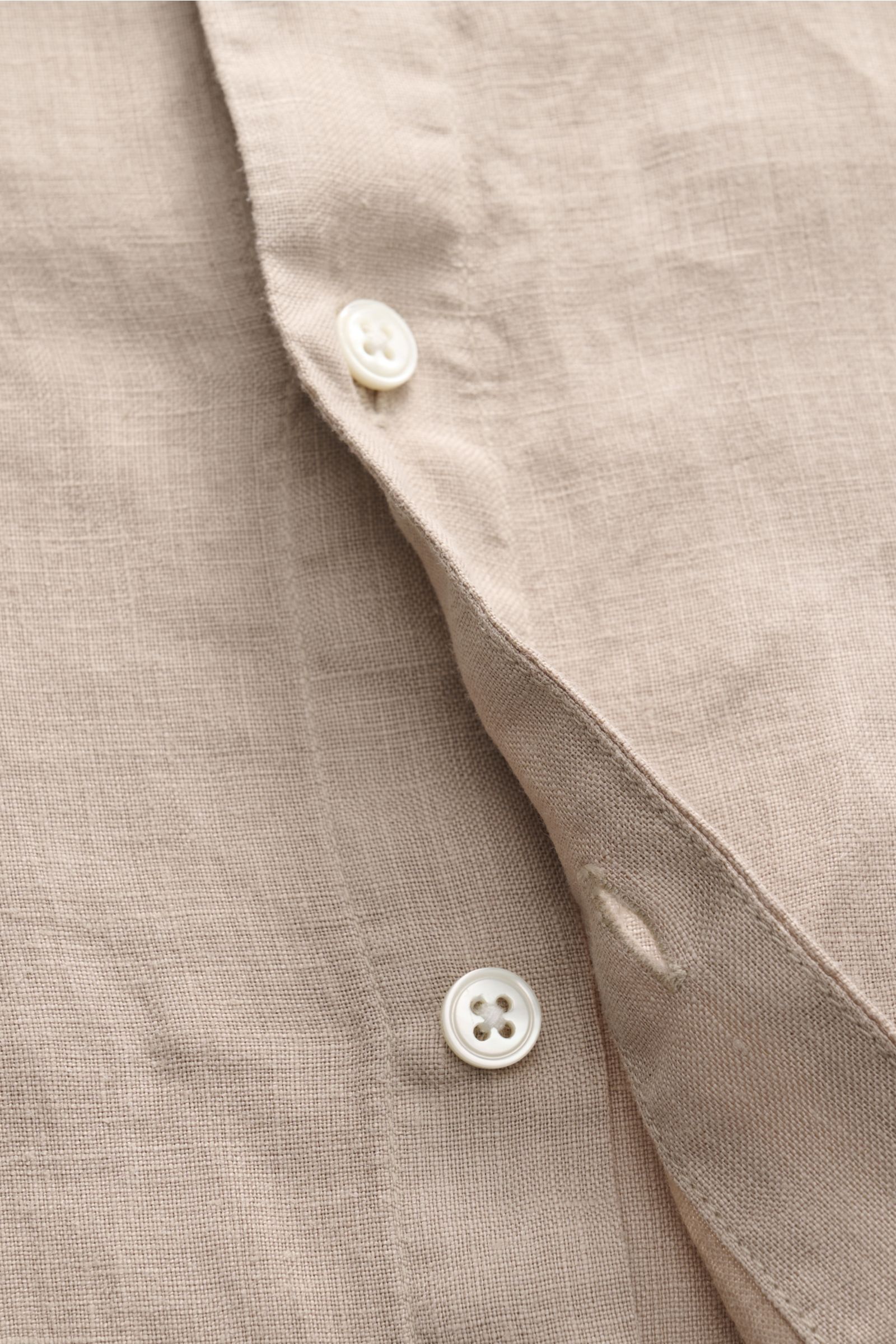 04651/ A trip in a bag Leinen Kurzarmhemd 'Linen Cuba' Kubanischer Kragen sand