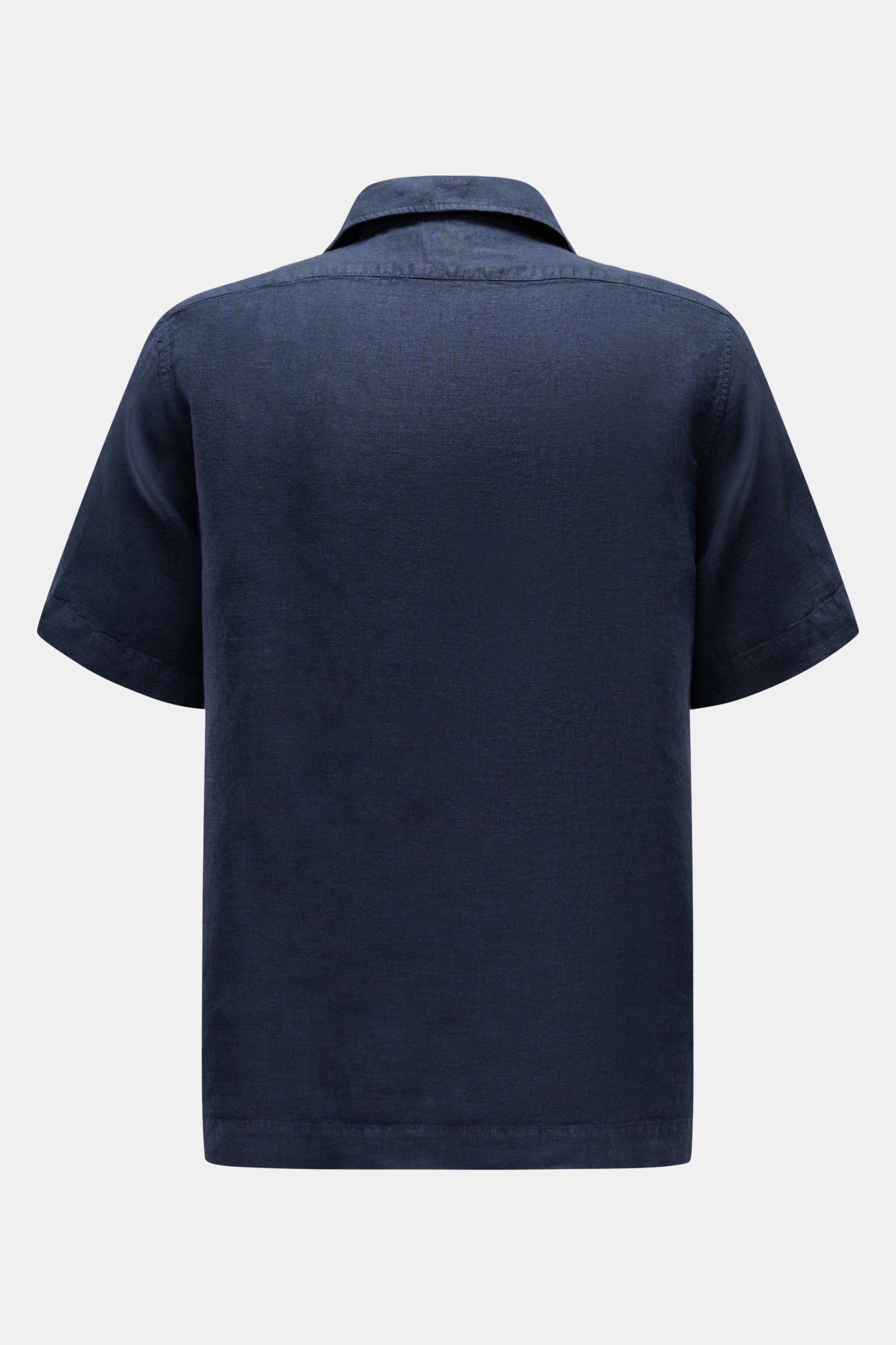 Rückansicht des navy 04651/ A trip in a bag Leinen-Kurzarmhemd Kubanischer Kragen mit geradem Saum und luftiger Leinenstruktur.