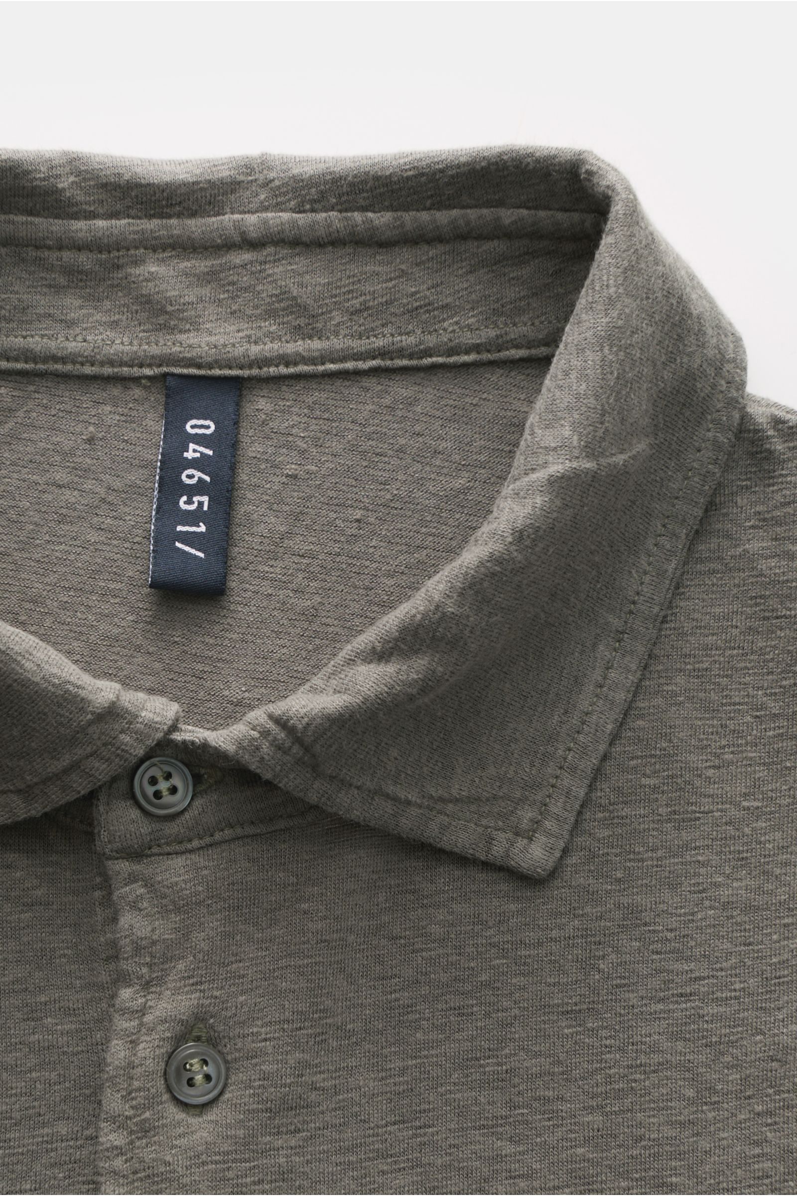 04651/ A trip in a bag Leinen-Poloshirt grau