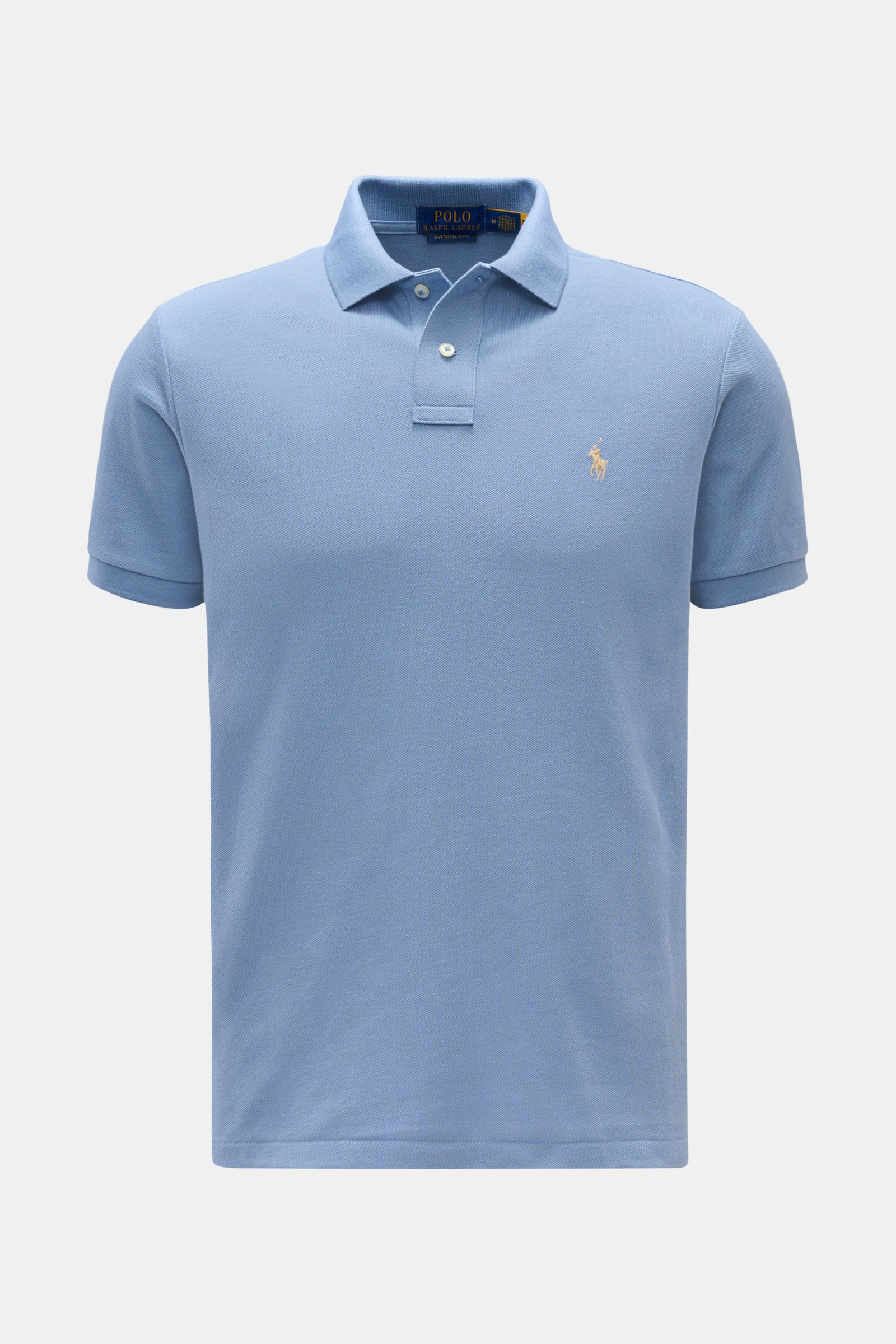 Front view of a light blue Polo Ralph Lauren Poloshirt hellblau with classic polo collar, two-button placket, and embroidered logo on chest.

Seit 1972 der Klassiker unter den Poloshirts: Das ikonisches Piqué-Modell aus reiner Baumwolle mit dem berühmt