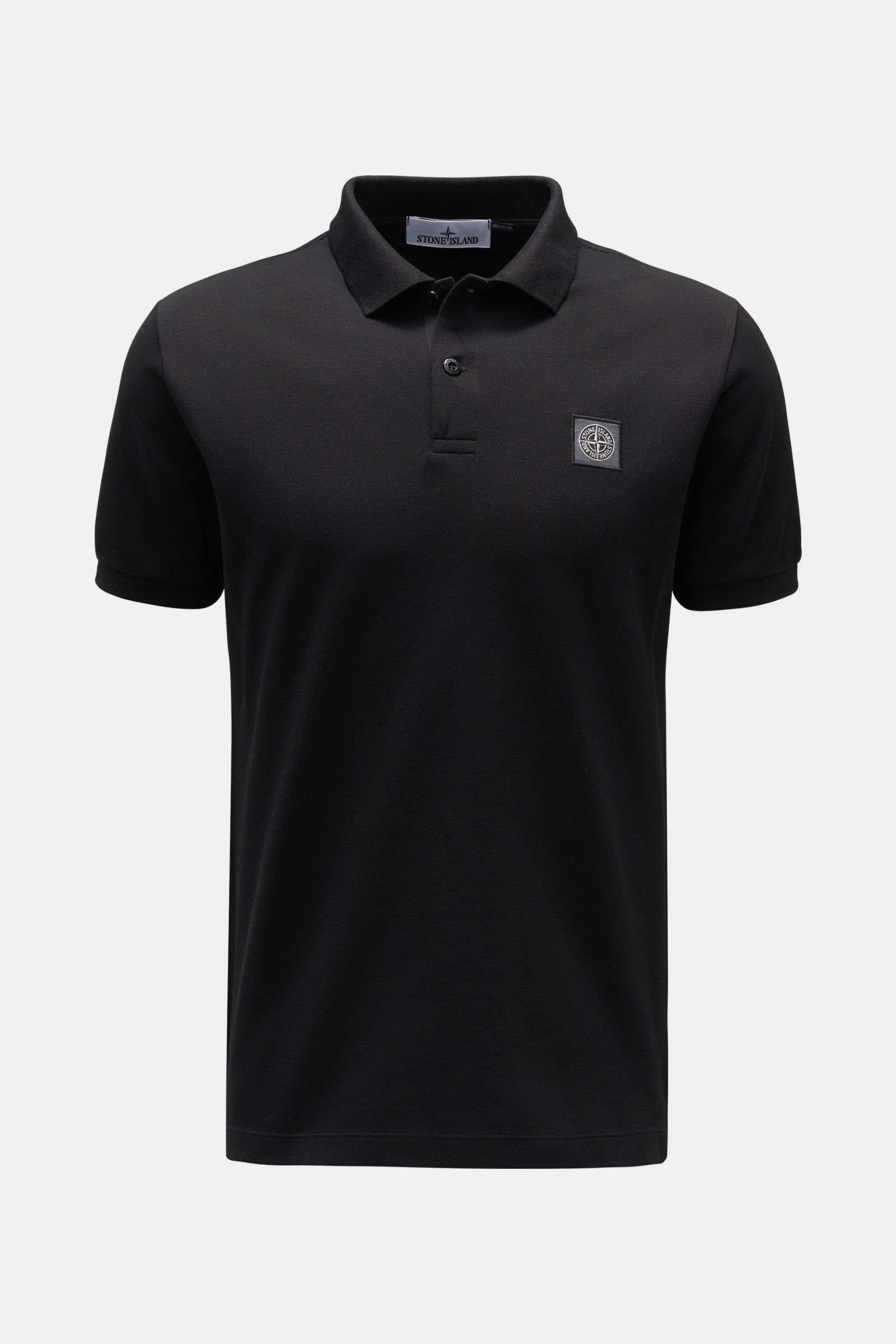 Stone Island Poloshirt schwarz, frontale Ansicht, aus reiner Baumwolle, Slim Fit, Polokragen, glatte Knopfleiste, Weblabel, flexible Ärmelbündchen, Saumschlitze.