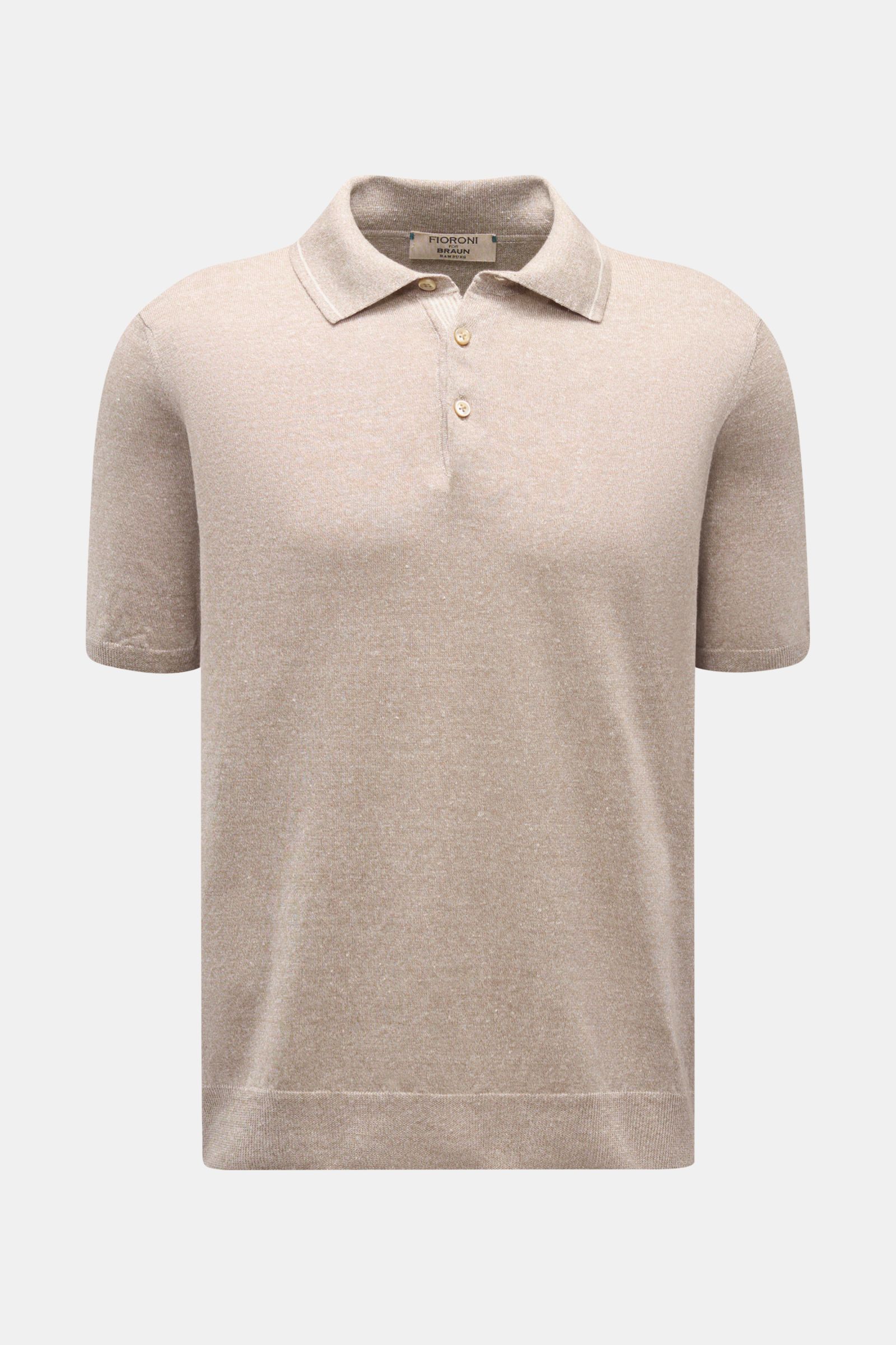 Fioroni Short sleeve knit polo beige mottled shown from the front, lightweight linen and cotton blend with dress-shirt collar, three-button placket, and flexible ribbed bands, regular fit, fine airy knit, soft feel, summery luxury knitwear.