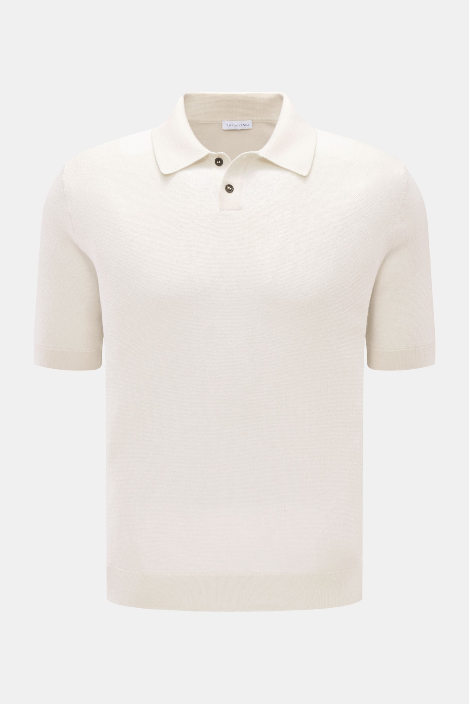 Front view of Iris von Arnim Kurzarm-Strickpolo 'Pavion' offwhite, a luxurious knit polo with a classic collar, two-button placket, soft cashmere-silk blend, regular fit, and short sleeves. Luxuriöser Allrounder: Das edle Strickpolo von IRIS VON ARNIM 