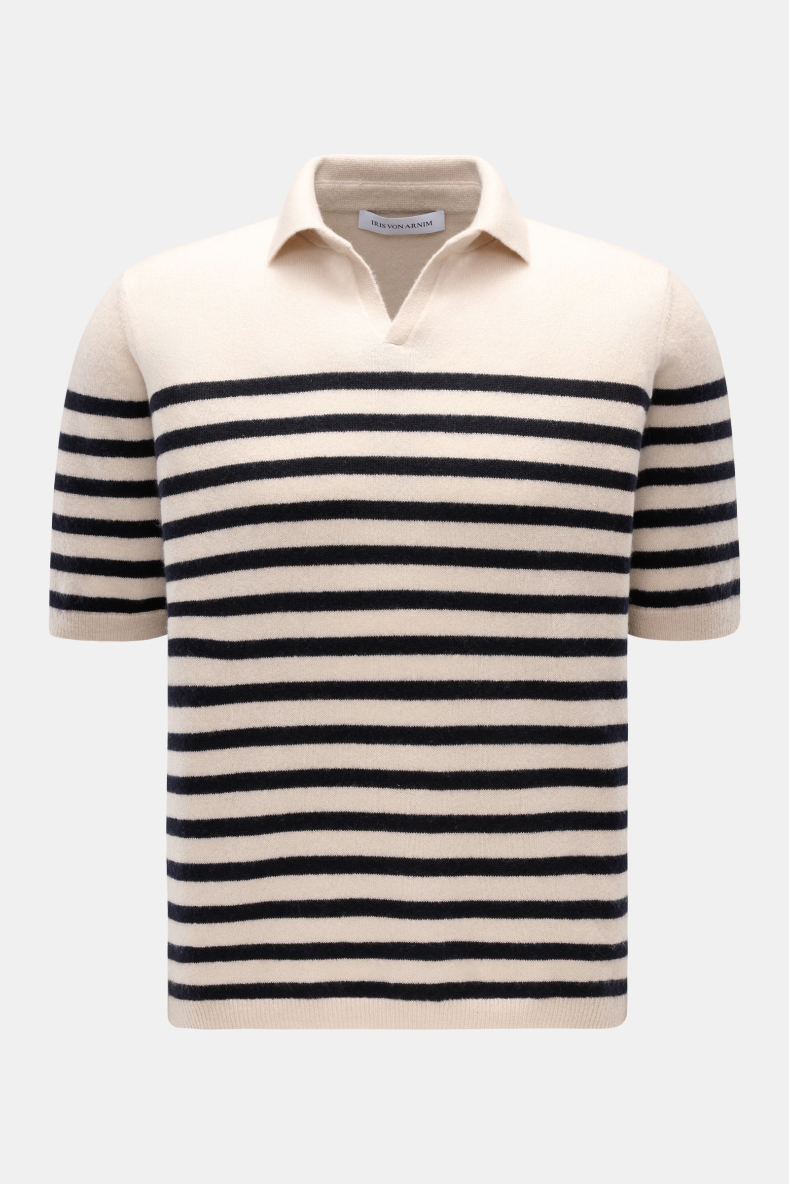 Iris von Arnim Kurzarm-Strickpolo 'Ameca' beige/dark navy gestreift shown front view with short sleeves, classic collar, regular fit, soft cashmere-silk blend. Luxuriöser Allrounder: Das edle Strickpolo von IRIS VON ARNIM verbindet Exklusivität mit unverg
