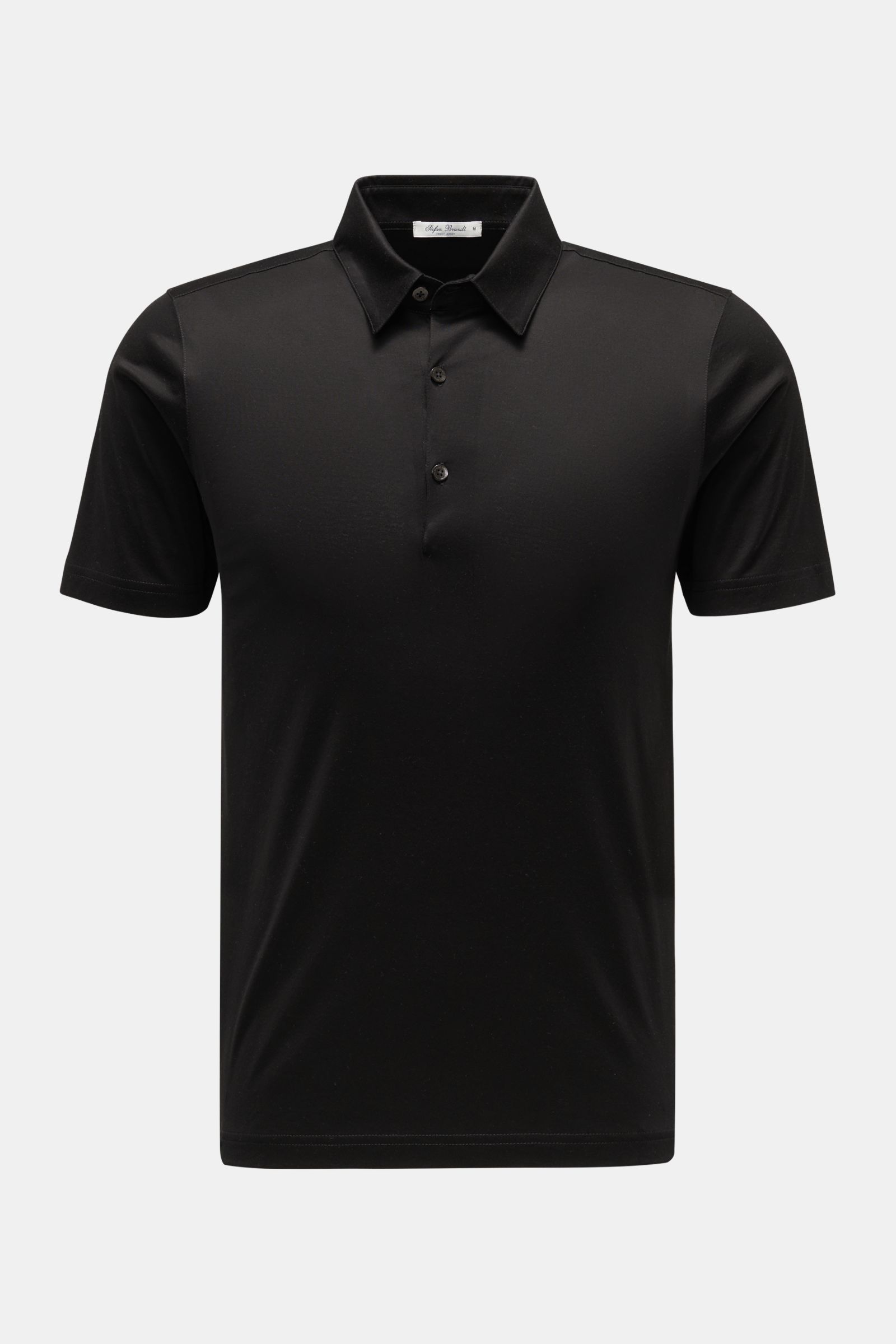 Front view of Stefan Brandt Jersey-Poloshirt 'Luca' schwarz, made from soft organic Pima cotton jersey with stretch, slim fit, tailored collar, three-button placket, short side slits, and slightly extended back. Das exklusive Jersey-Poloshirt von STEFA