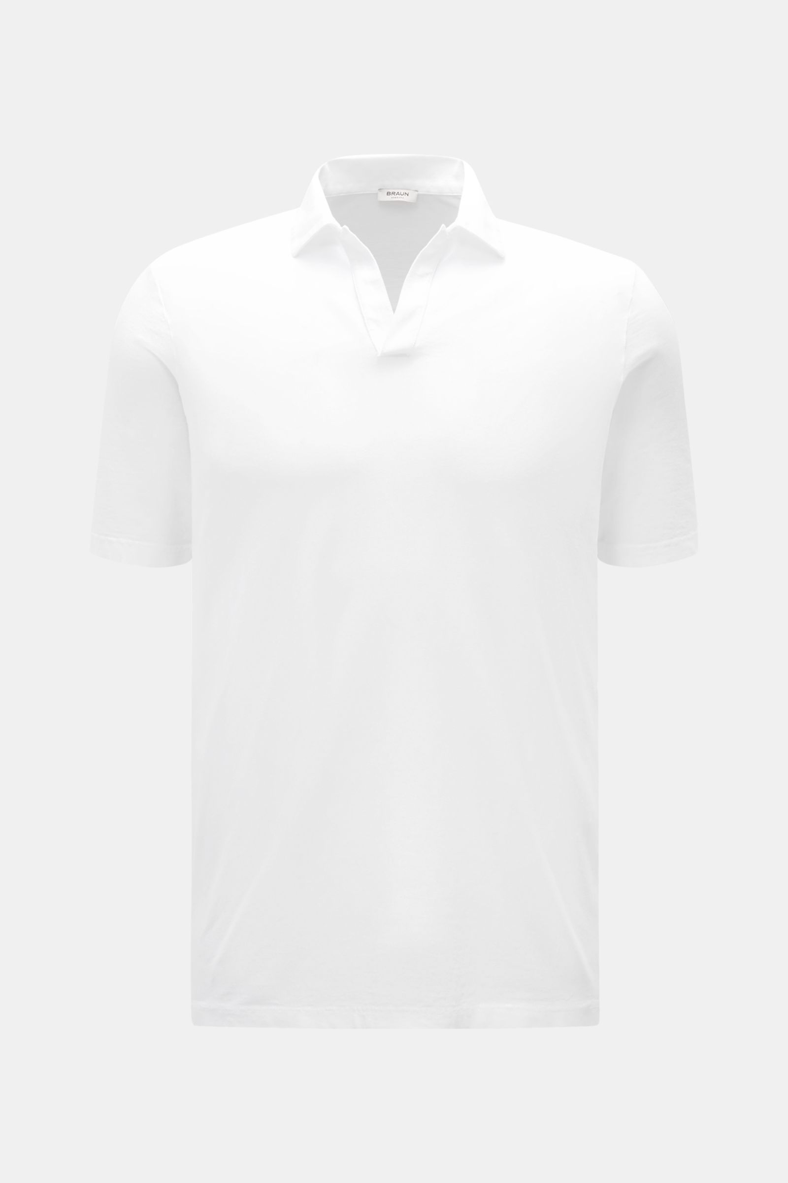 Front view of BRAUN Hamburg Jersey-polo shirt white in slim fit with shark collar and open collar placket made of robust cotton jersey.

Description:  
Sporty style for the new season: BRAUN HAMBURG has processed pure cotton into fine jersey to make th