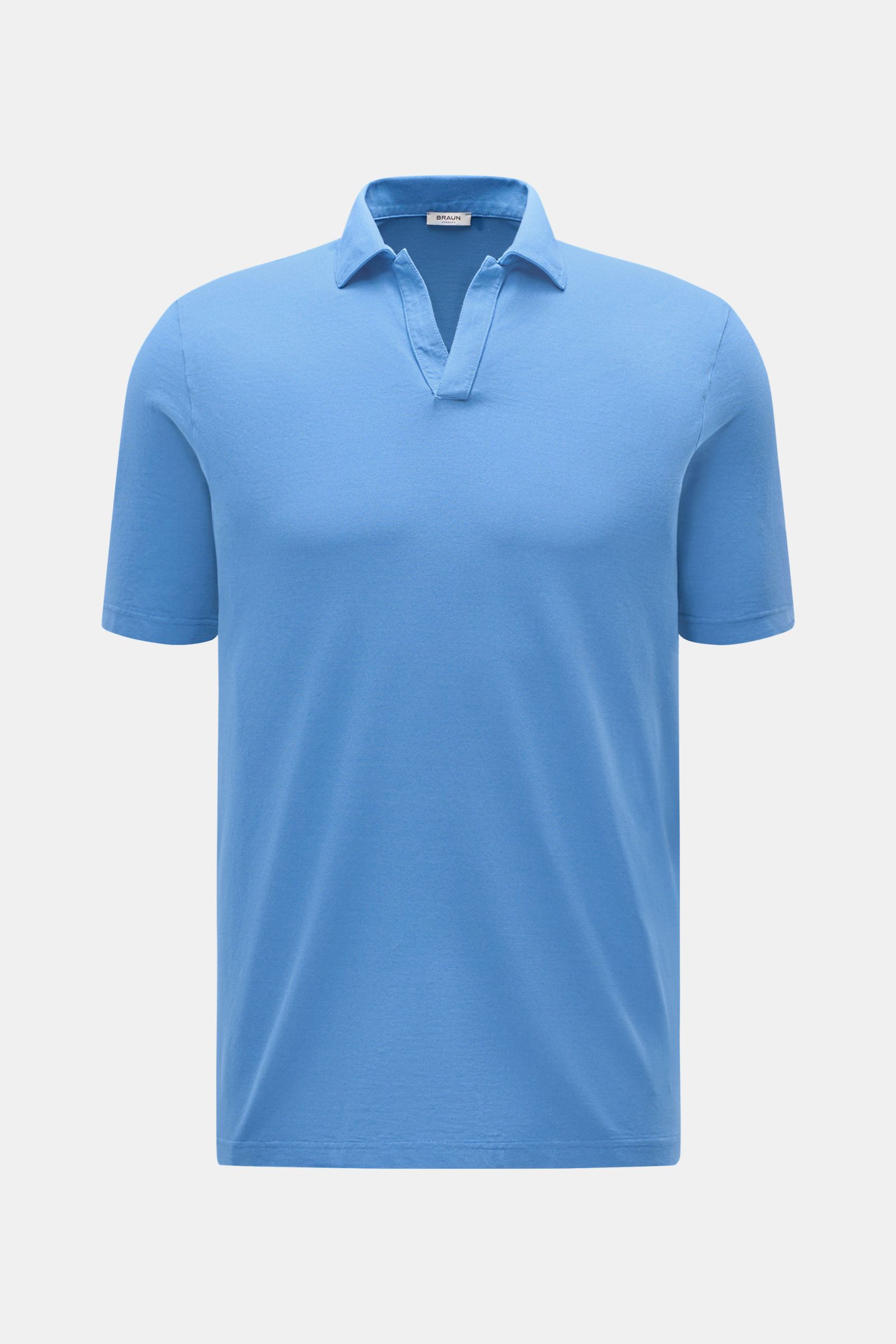 Front view of a blue BRAUN Hamburg Jersey polo shirt with open shark collar placket, slim fit, and short sleeves.

Sporty style for the new season: BRAUN HAMBURG has processed pure cotton into fine jersey to make this polo shirt with open collar placke