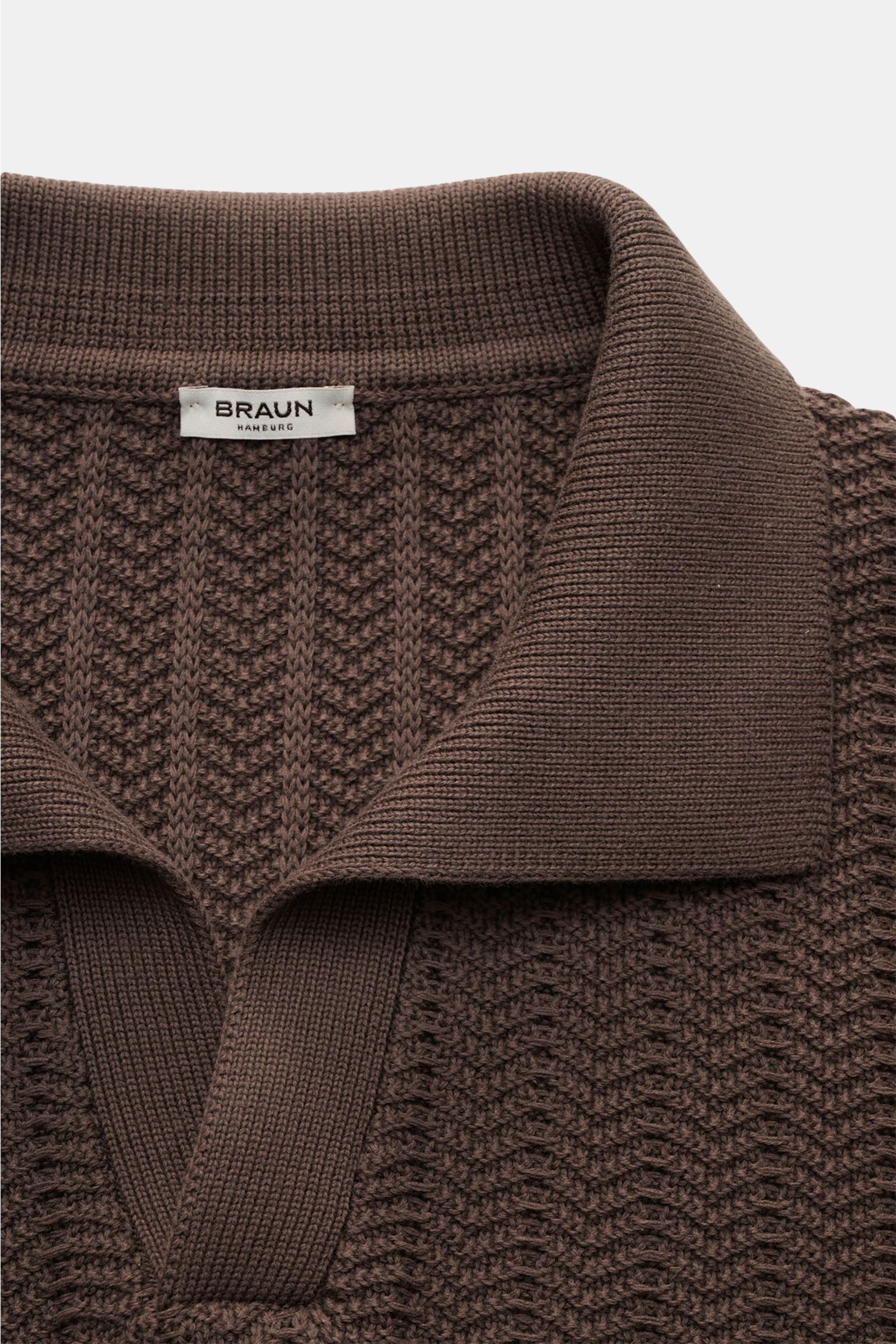 Gran Sasso Short sleeve knit polo dark brown shown from a top front close-up, featuring a classic collar, open placket, wide ribbed bands, and textured heavy knit cotton fabric. Classic polo silhouette meets a distinctive fabric thickness: This short slee