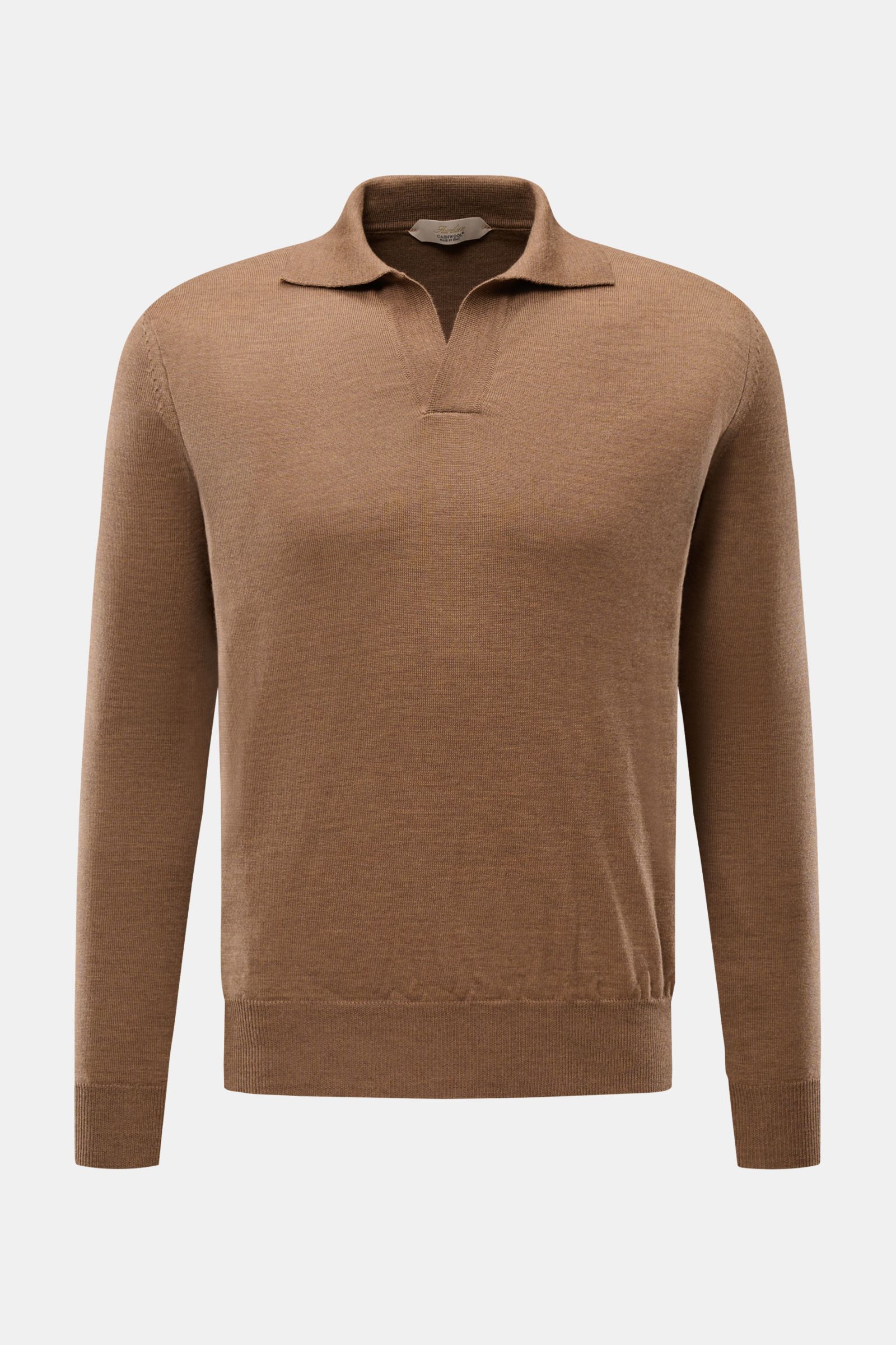 Front view of Aurélien Strickpolo 'Cashwool' braun, a slim fit brown knit polo made of pure Merino wool with soft texture, classic collar, open placket, fine knit pattern, and comfortable ribbed cuffs. Frühlings-Essential: Das Strickpolo von AURÉLIEN a