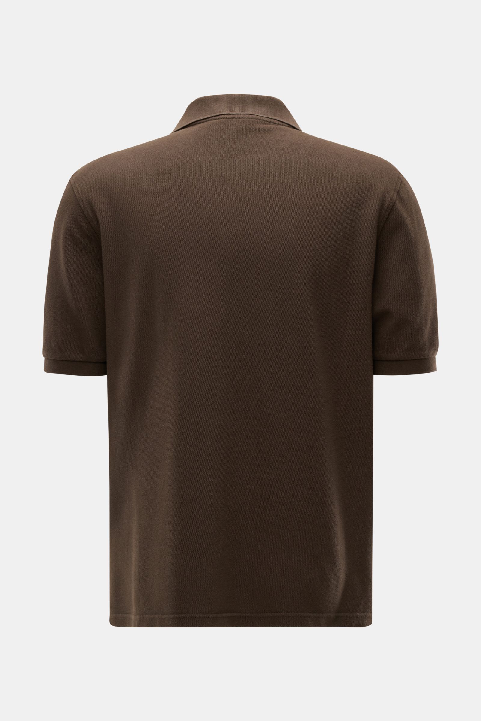 Back view of the 04651/ A trip in a bag Polo shirt 'Johnny' dark brown, photographed from behind showing the open collar and short sleeves.

For relaxed casual looks: 04651/ A TRIP IN A BAG brings a relaxed summer vibe to your wardrobe with this pure c