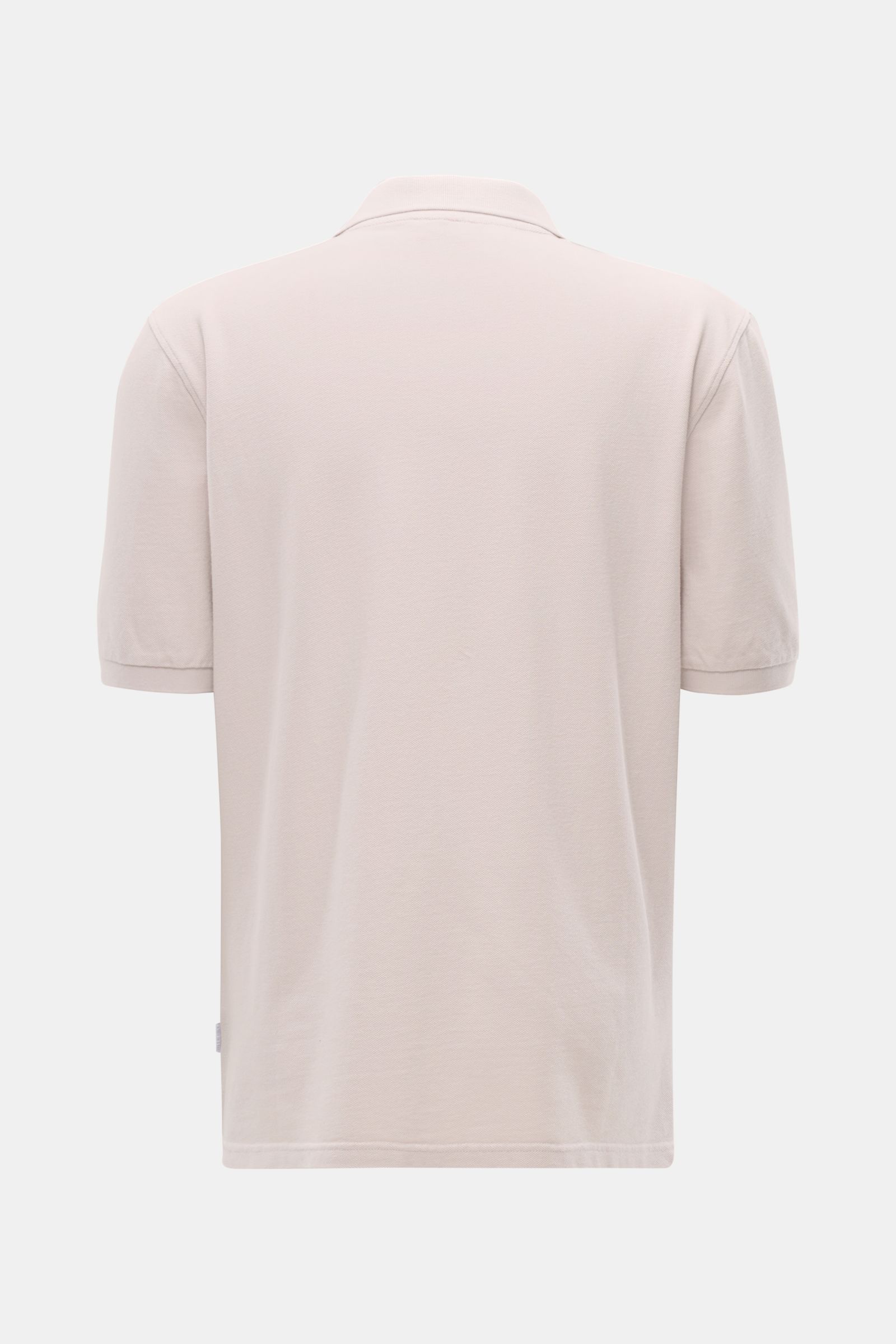 Back view of 04651/ A trip in a bag Polo shirt 'Johnny' sand in pure piqué cotton, showing classic collar and short sleeves.

For relaxed casual looks: 04651/ A TRIP IN A BAG brings a relaxed summer vibe to your wardrobe with this pure cotton polo shir