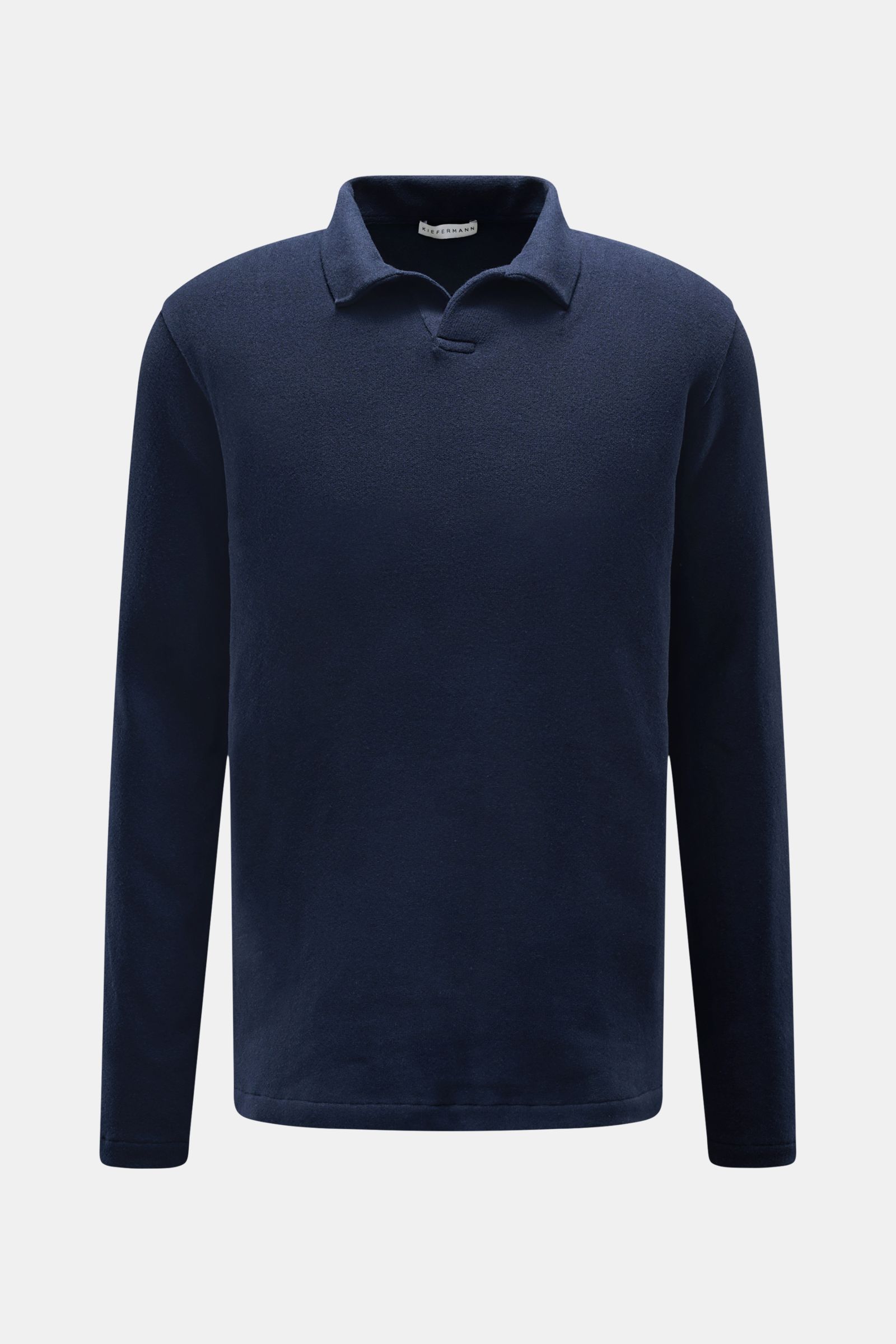 Front view of the Kiefermann Longsleeve-Poloshirt 'Tonin' navy, a simple, sporty long-sleeve jersey polo with a soft, brushed cotton-microfiber fabric.

Schlicht im Design, sportiv im Charakter: Das langärmelige Jersey-Poloshirt 'Tonin' von KIEFERMANN 